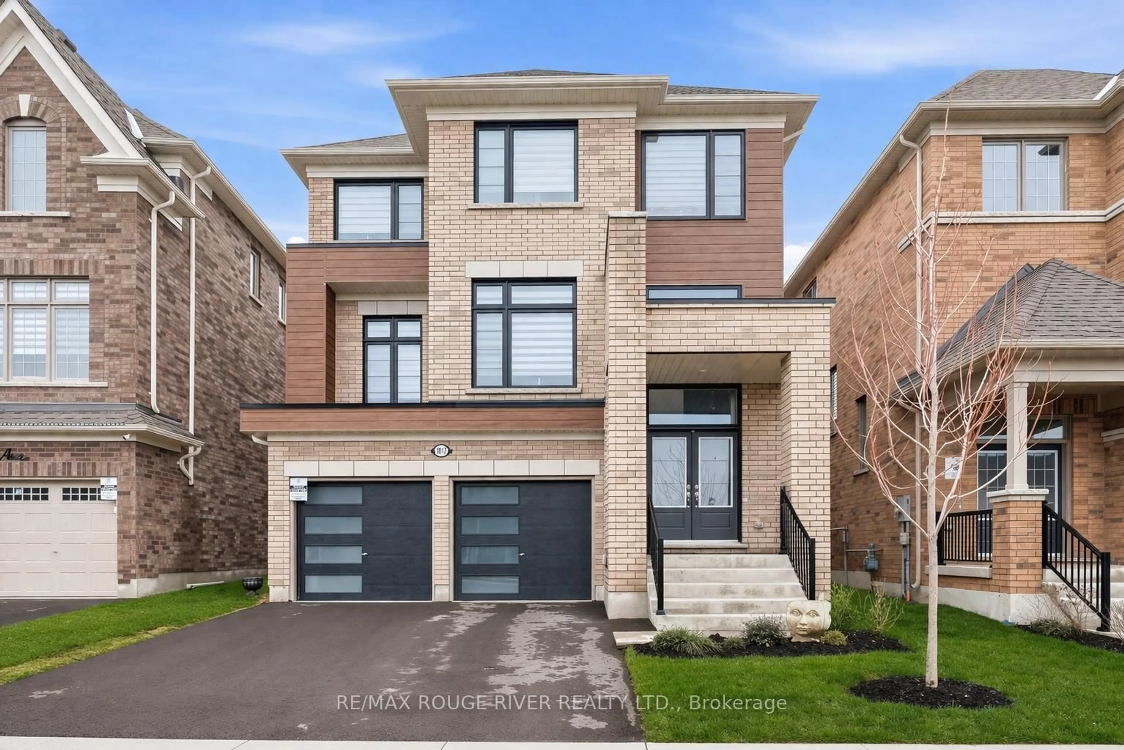 Home with brick exterior material, street for 1017 Trailsview Ave, Cobourg Ontario K9A 4J6