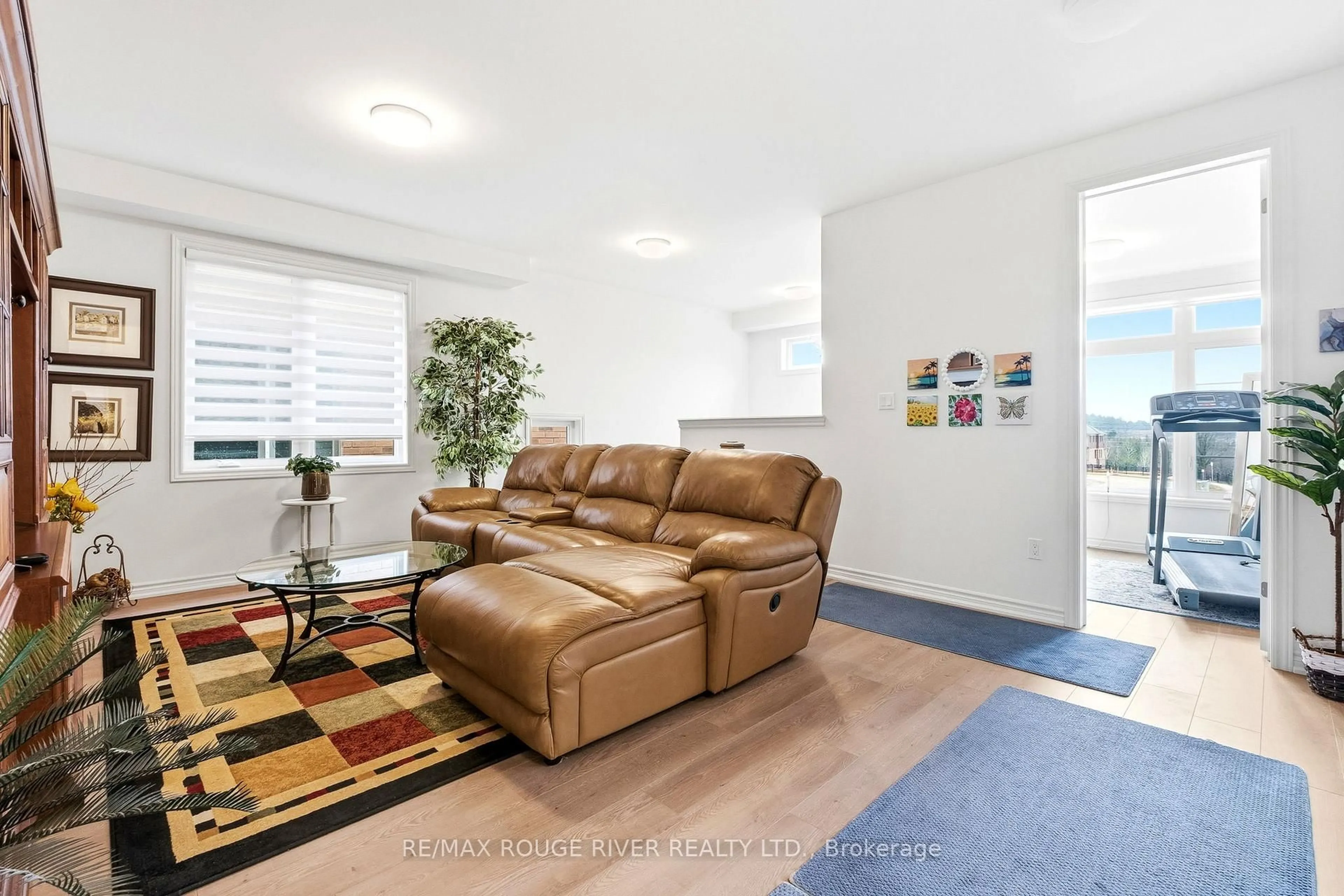 Living room with furniture, unknown for 1017 Trailsview Ave, Cobourg Ontario K9A 4J6