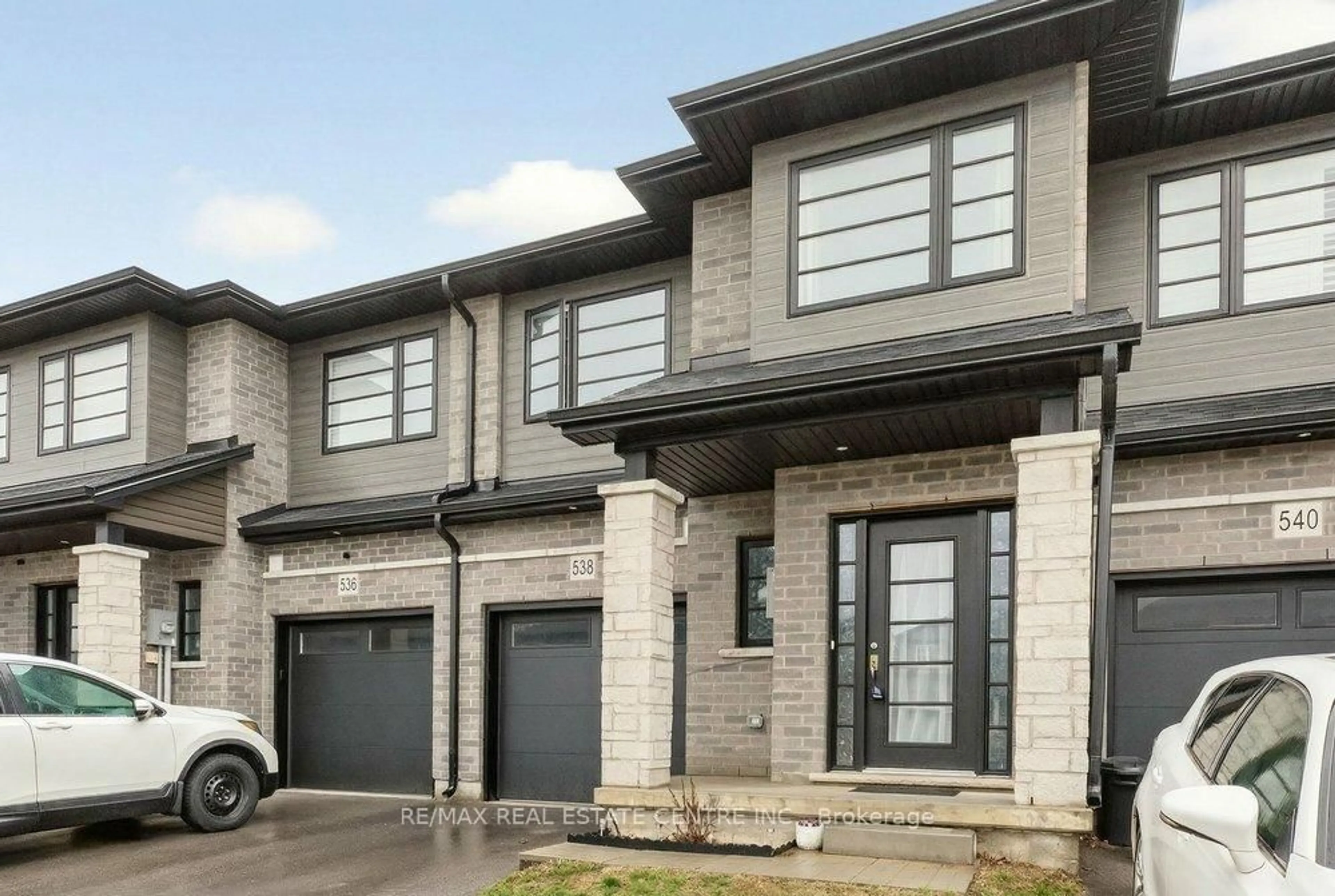 Home with brick exterior material, street for 538 Grey St, Brantford Ontario N3S 4X4