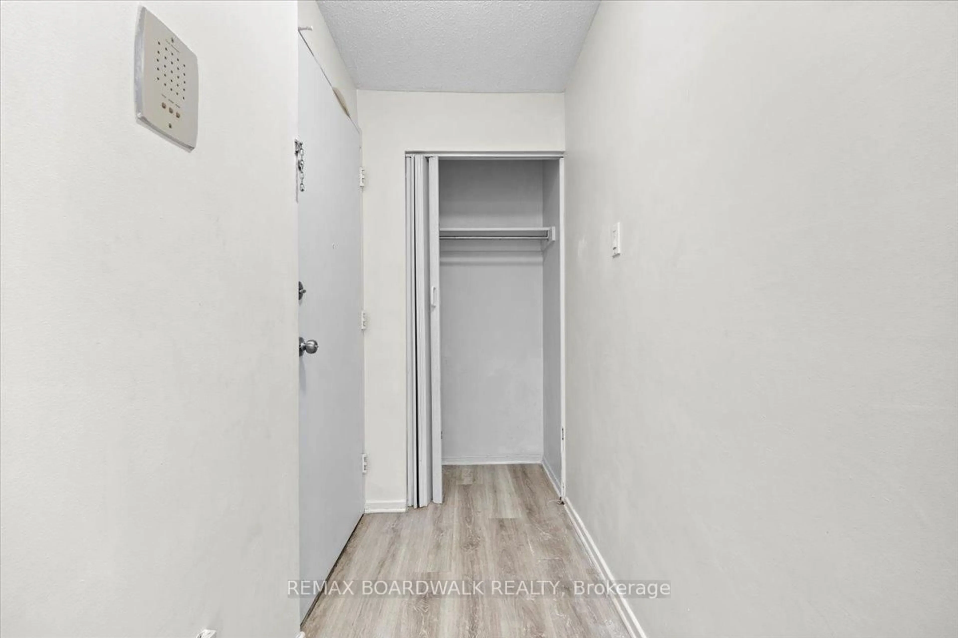 Unknown for 2044 Arrowsmith Dr #108A, Ottawa Ontario K1J 7V8