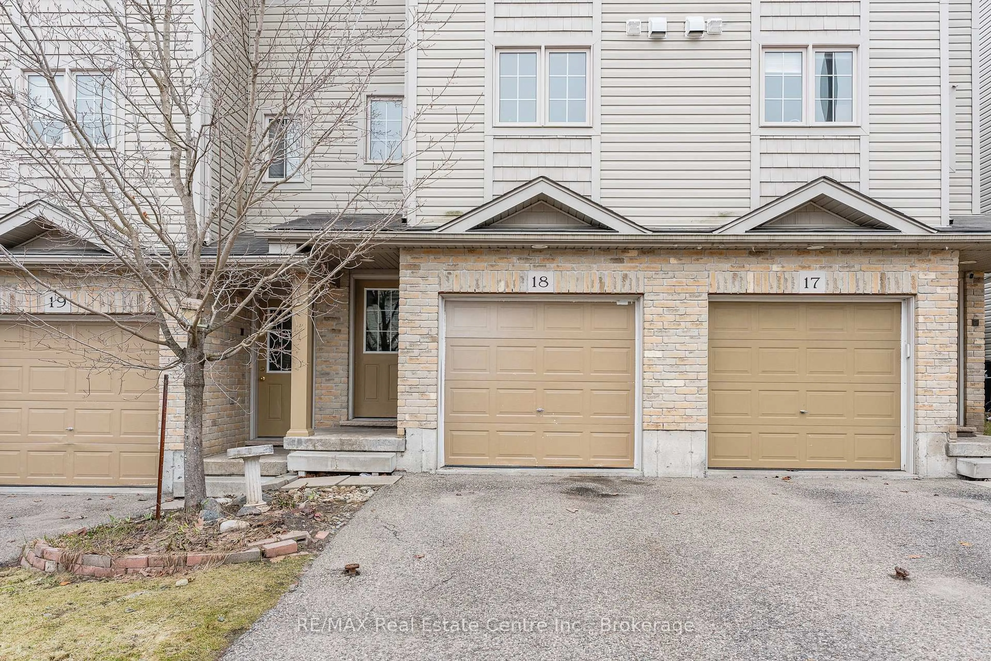 Unknown for 155 Highland Cres #D18, Kitchener Ontario N2M 0A1