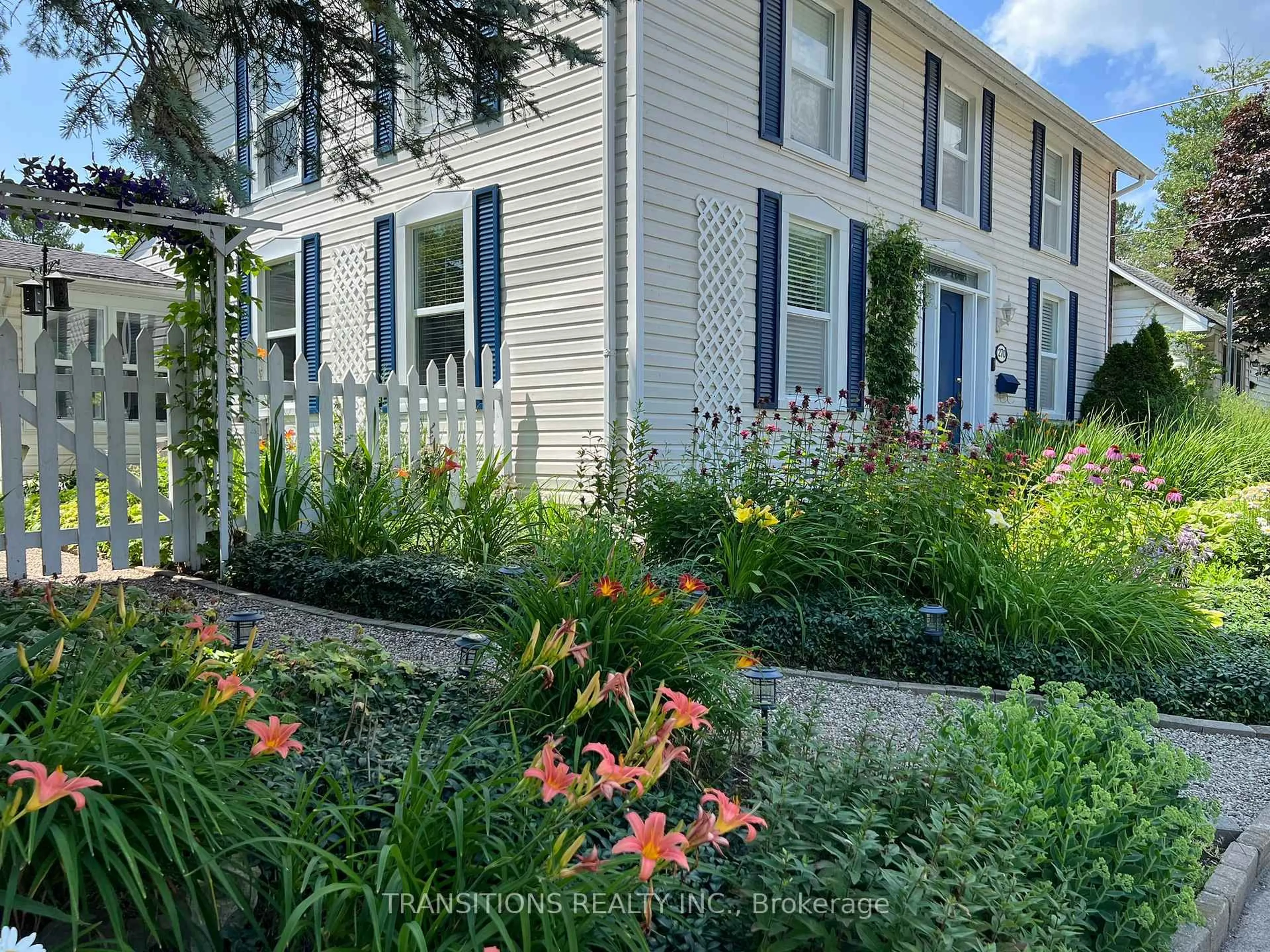 Home with vinyl exterior material, street for 270 Charles St, Gananoque Ontario K7G 1W5