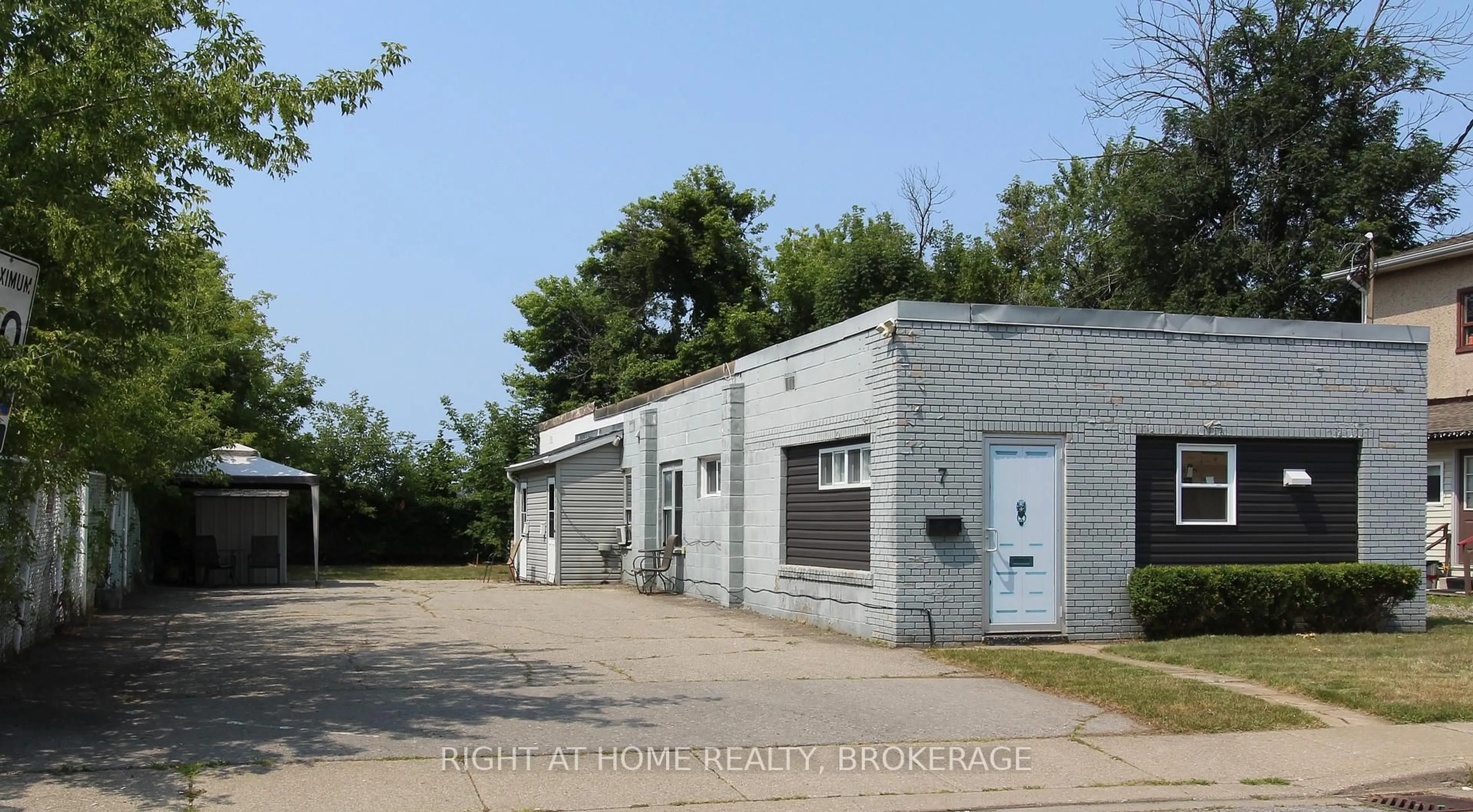 Unknown for 7 Beech St, St. Catharines Ontario L2R 2B6