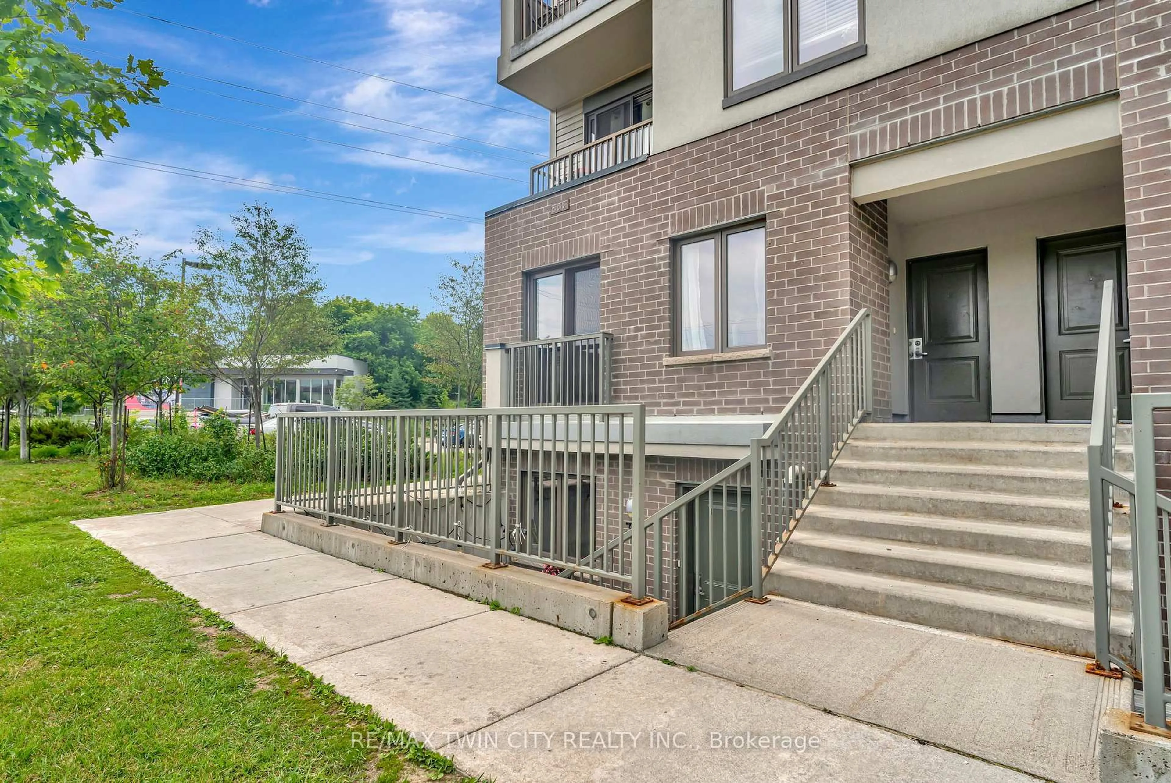 Unknown for 350 Fisher Mills Rd #38, Cambridge Ontario N3C 0G8