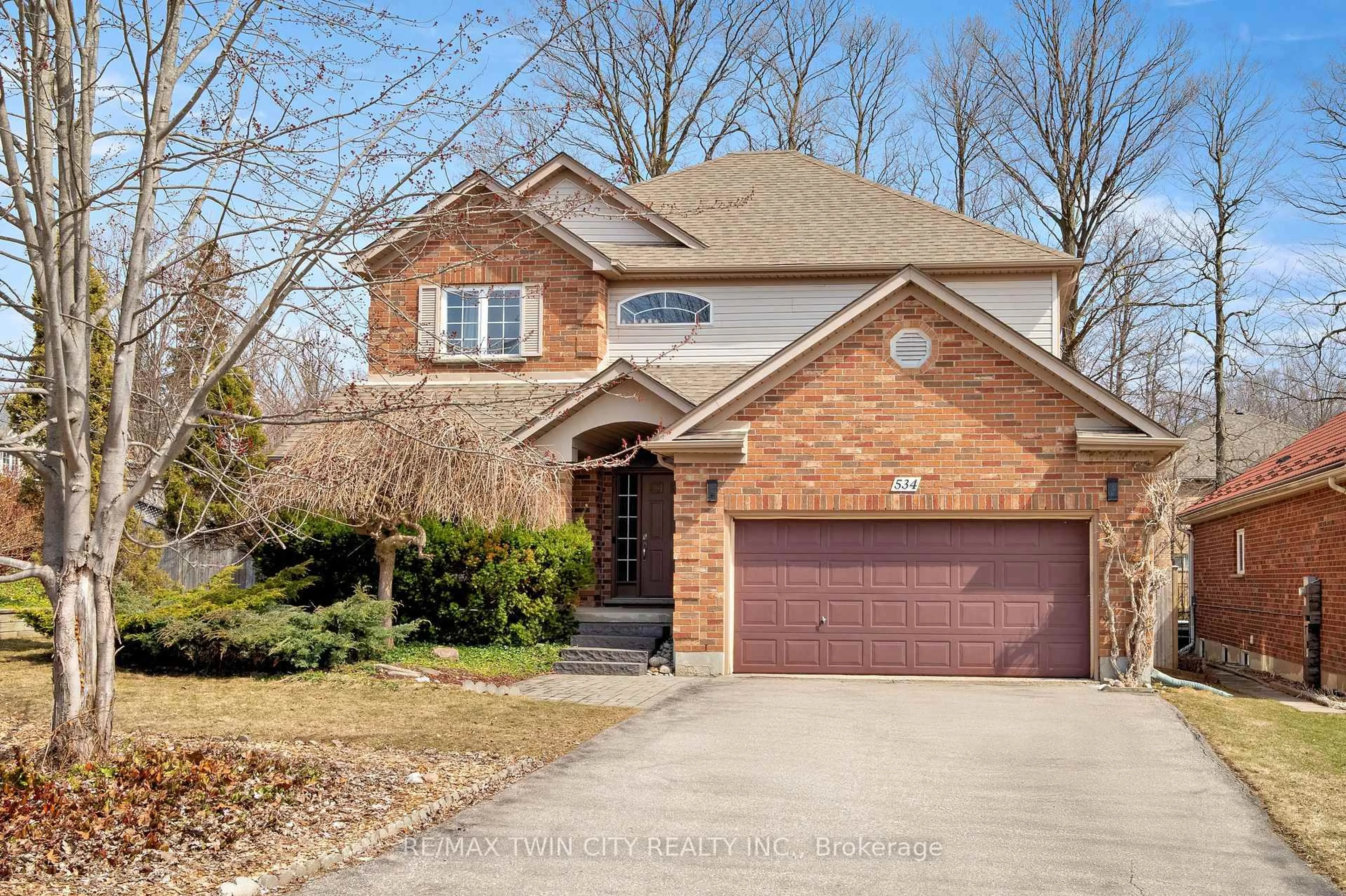 Home with brick exterior material, street for 534 Birchleaf Walk, Waterloo Ontario N2T 2W5