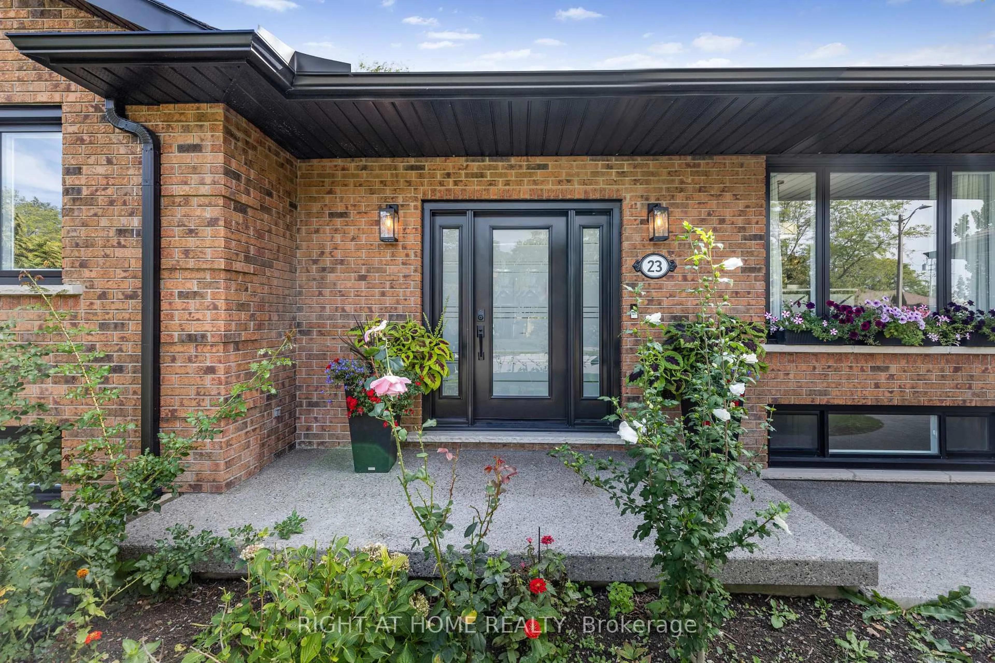 Home with brick exterior material, street for 23 Riverview Blvd, St. Catharines Ontario L2T 3L5