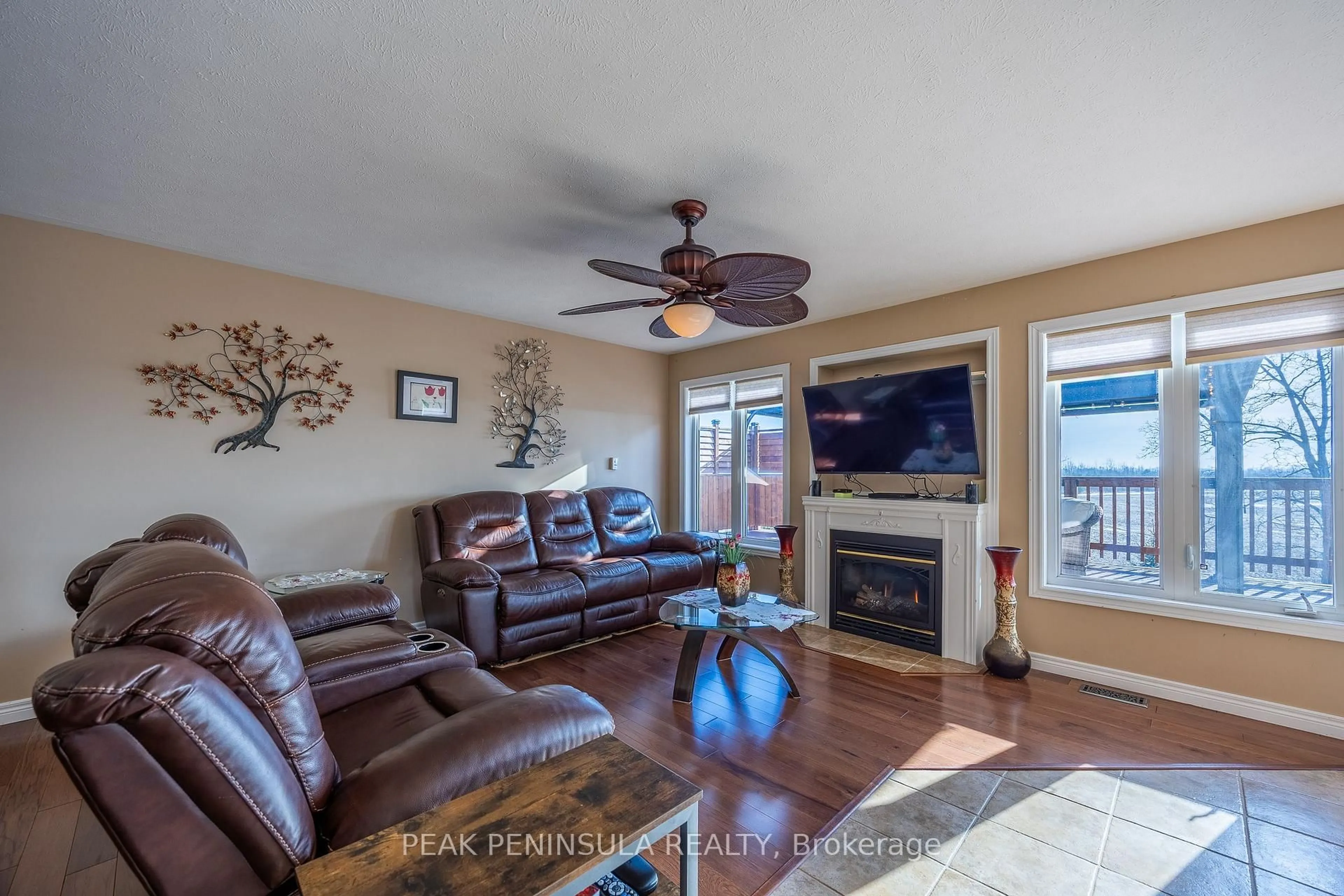 Living room with furniture, unknown for 63 Upper Canada Dr, Norfolk Ontario N0E 1M0