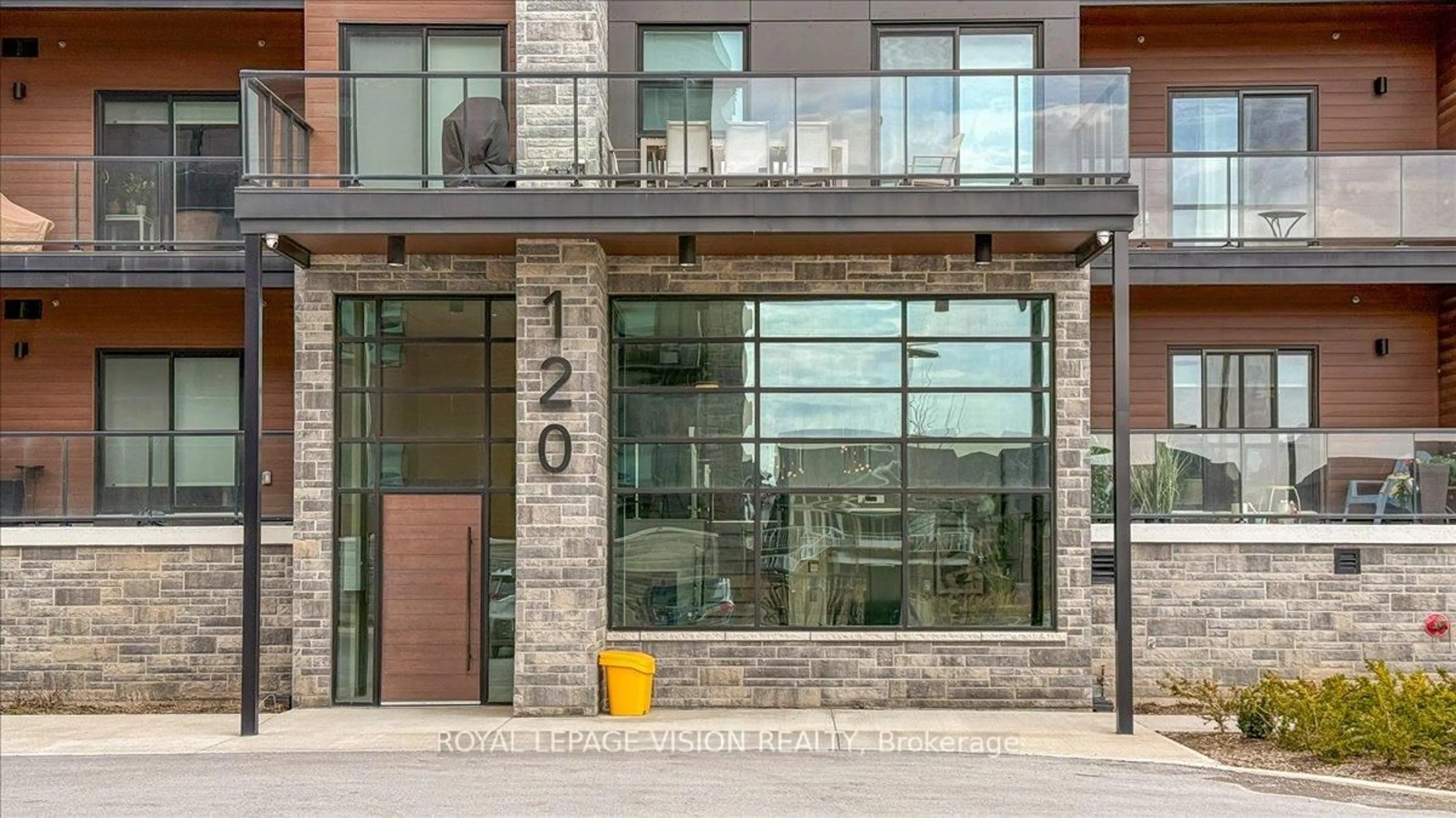 Unknown for 120 Summersides Blvd #207, Pelham Ontario L0S 1E1