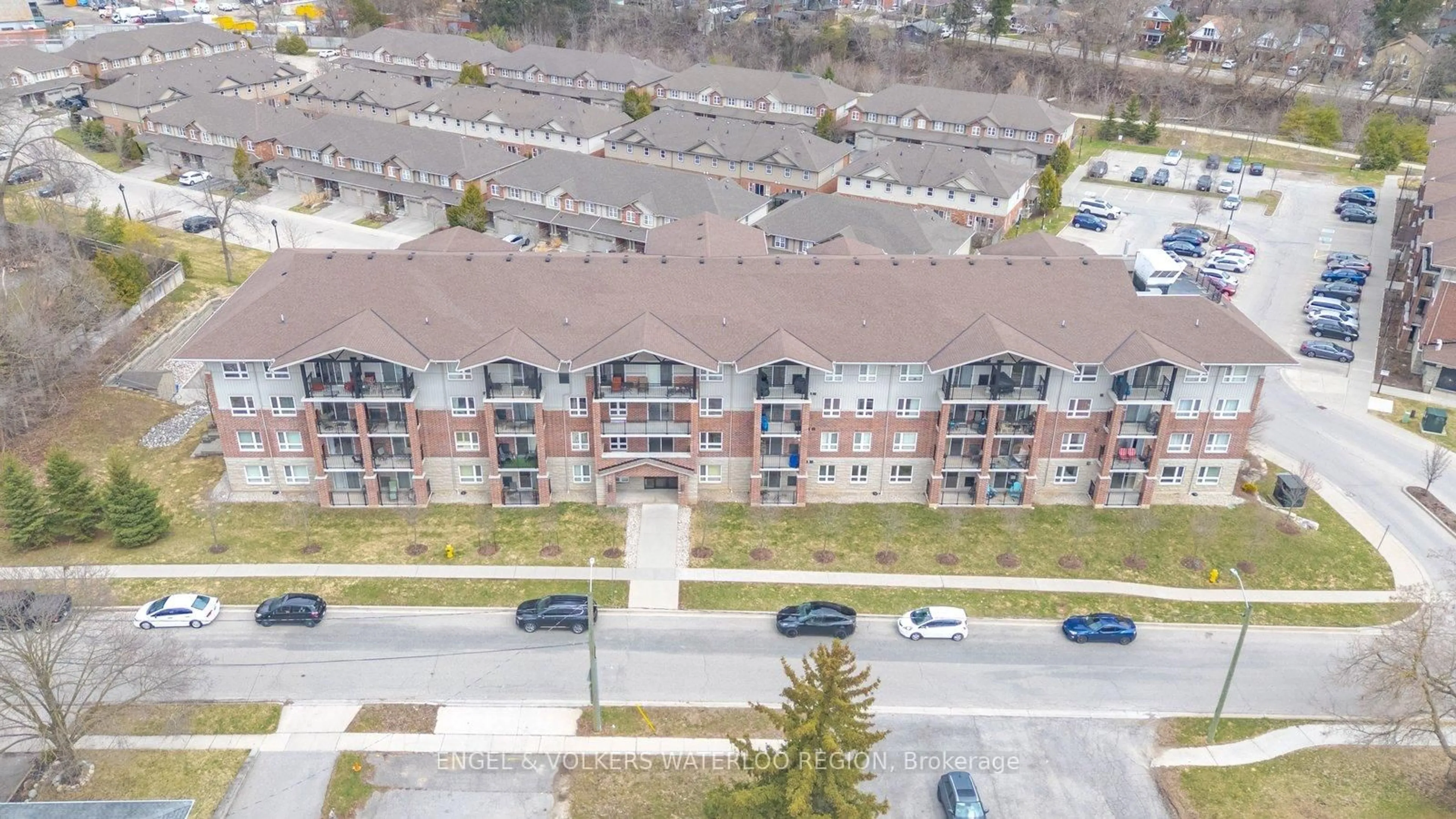 A pic from outside/outdoor area/front of a property/back of a property/a pic from drone, unknown for 505 Margaret St #109, Cambridge Ontario N3H 0A6