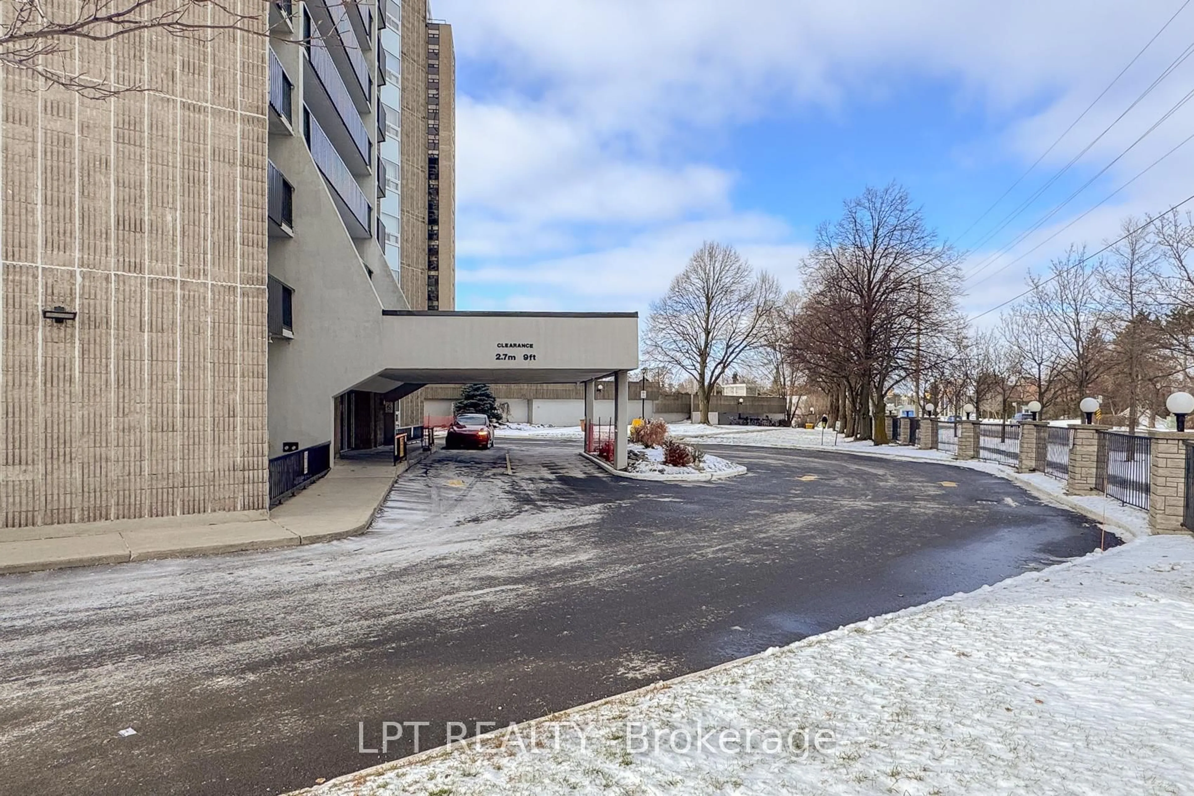 Unknown for 1380 Prince Of Wales Dr #802, Ottawa Ontario K2C 3N5