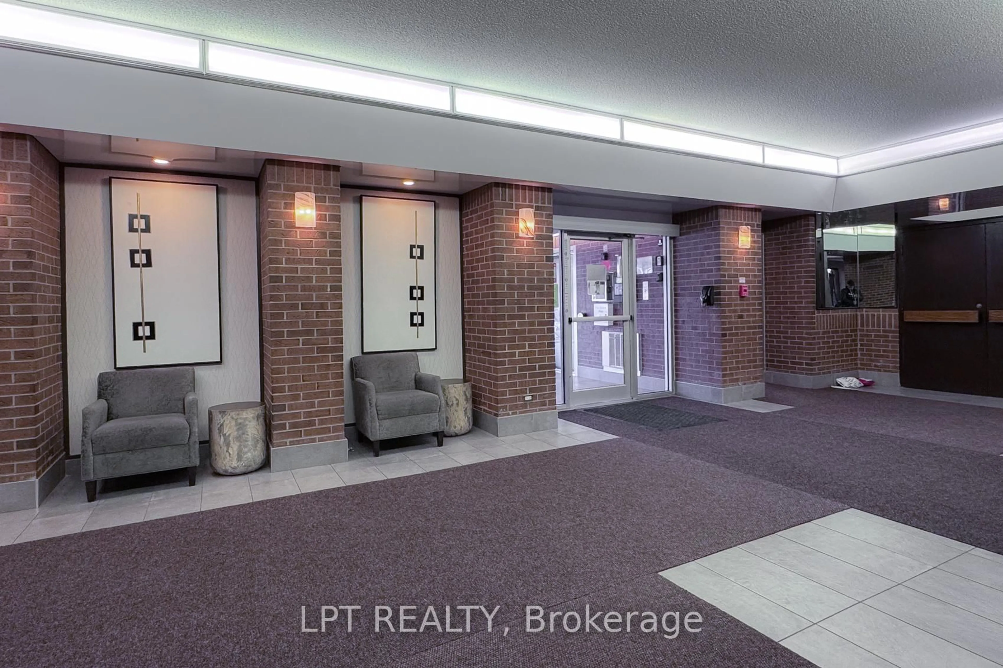 Lobby for 1380 Prince Of Wales Dr #802, Ottawa Ontario K2C 3N5