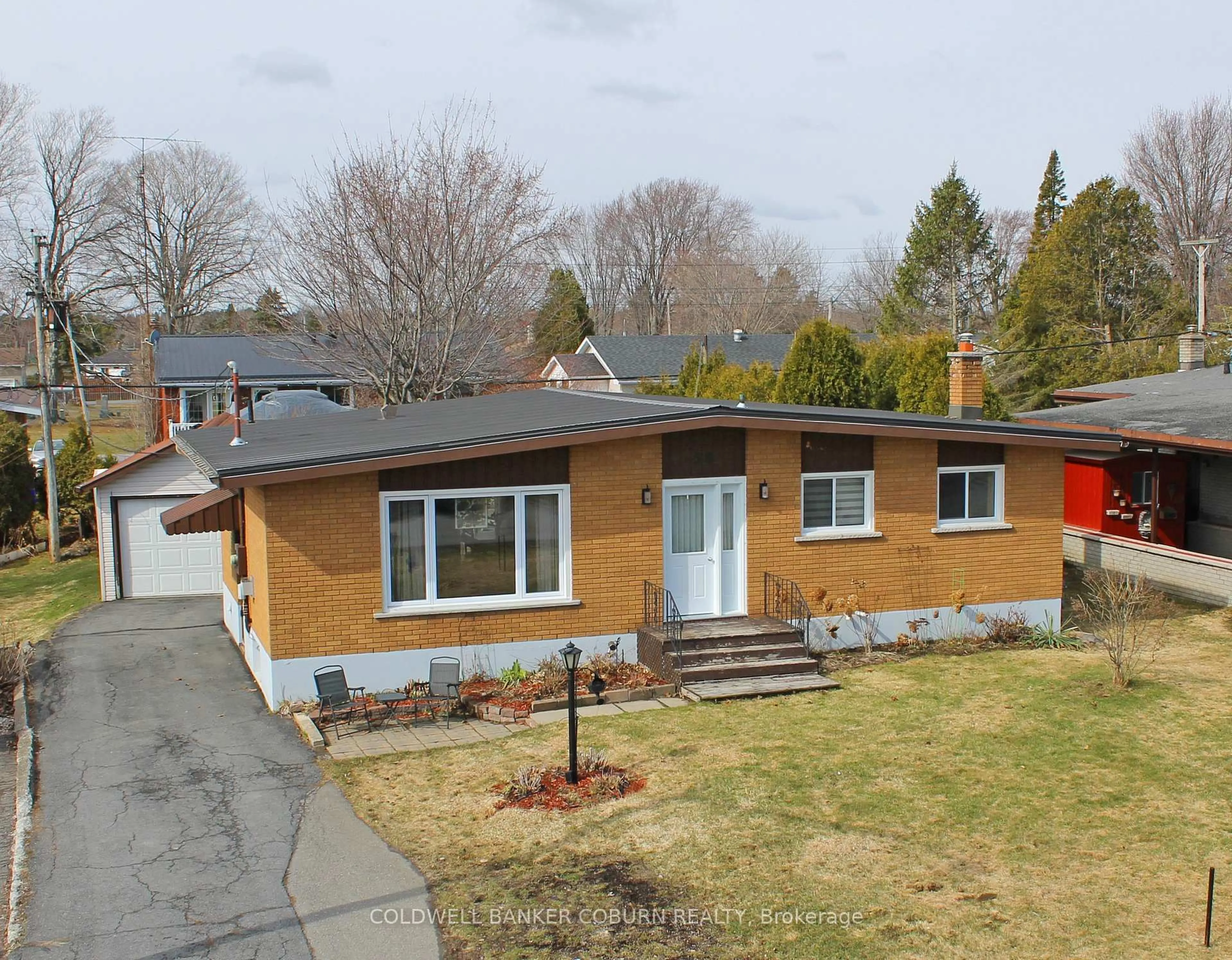 Unknown for 56 Meikle St, South Dundas Ontario K0C 1X0