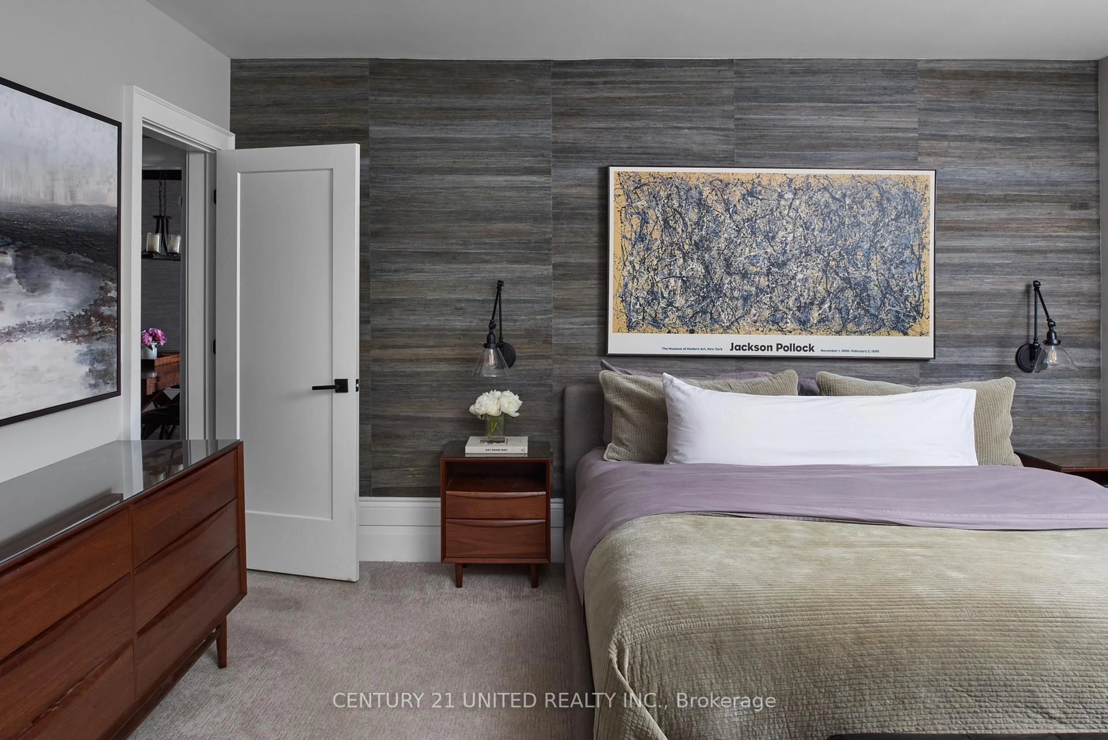 Bedroom with bed, unknown for 1662 11th Line, Selwyn Ontario K0L 2H0