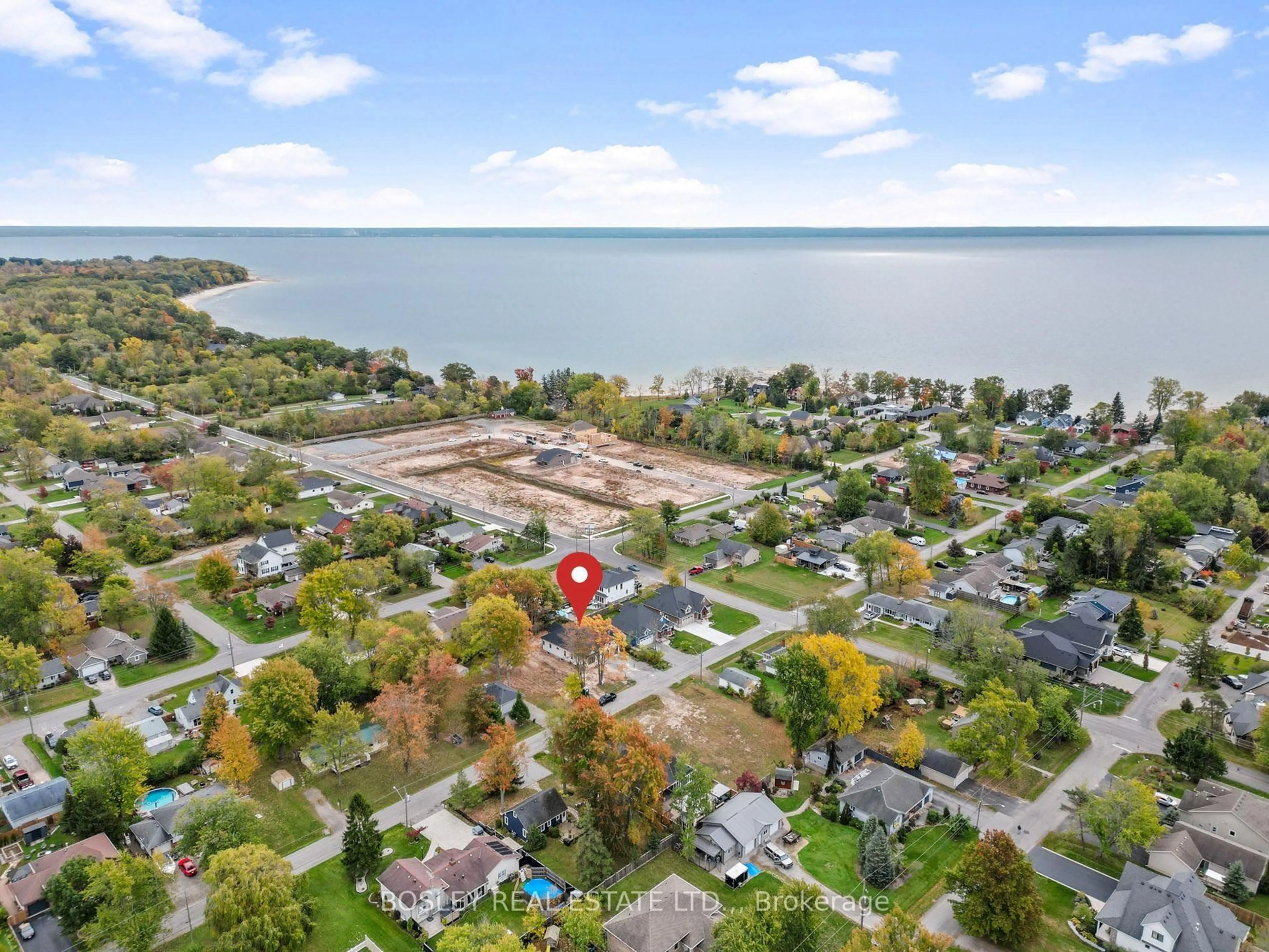 A pic from outside/outdoor area/front of a property/back of a property/a pic from drone, water/lake/river/ocean view for 60 Pleasant Ave, Fort Erie Ontario L0S 1N0