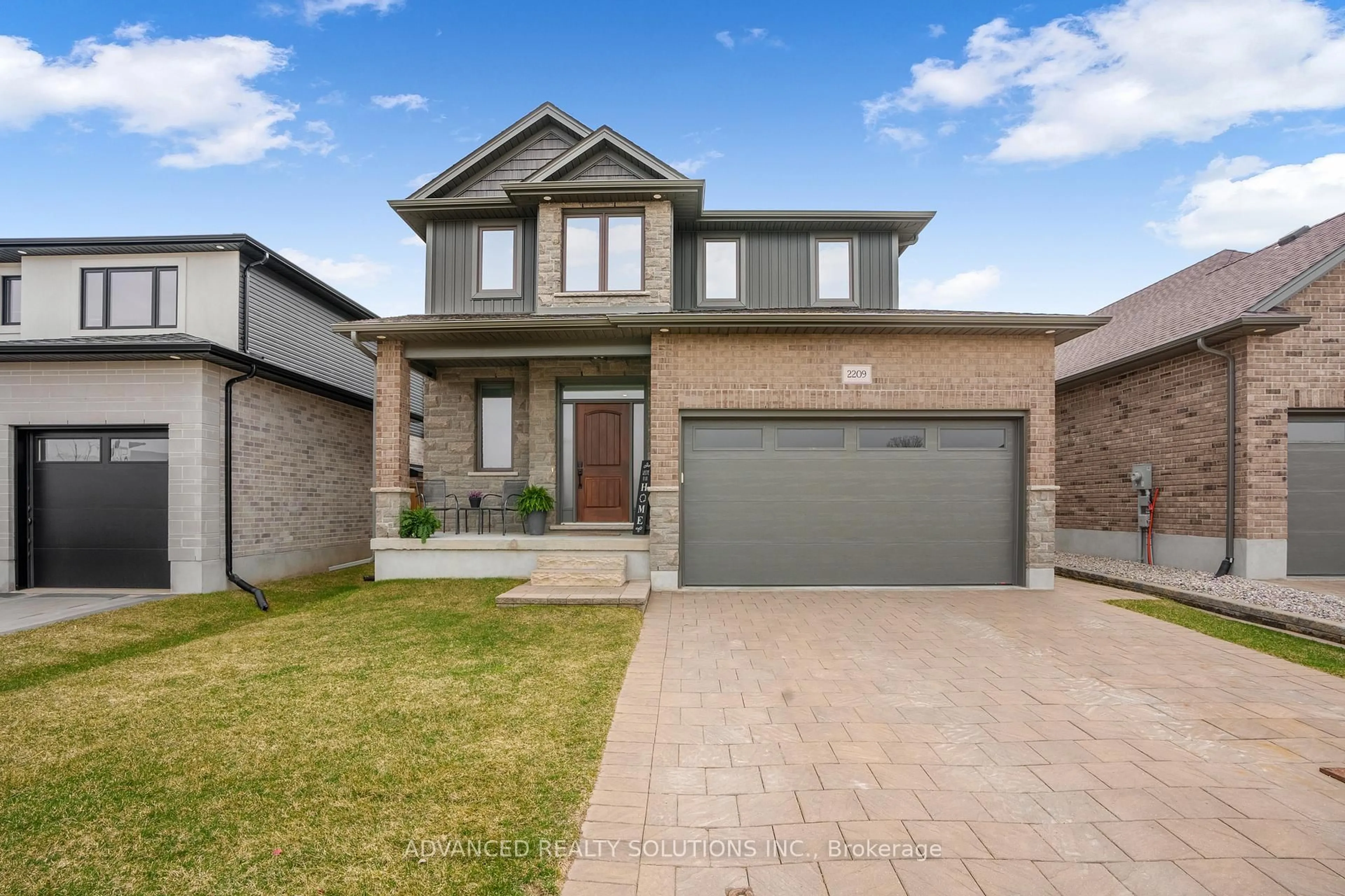 Home with brick exterior material, street for 2209 Linkway Blvd, London South Ontario N0K 0K9