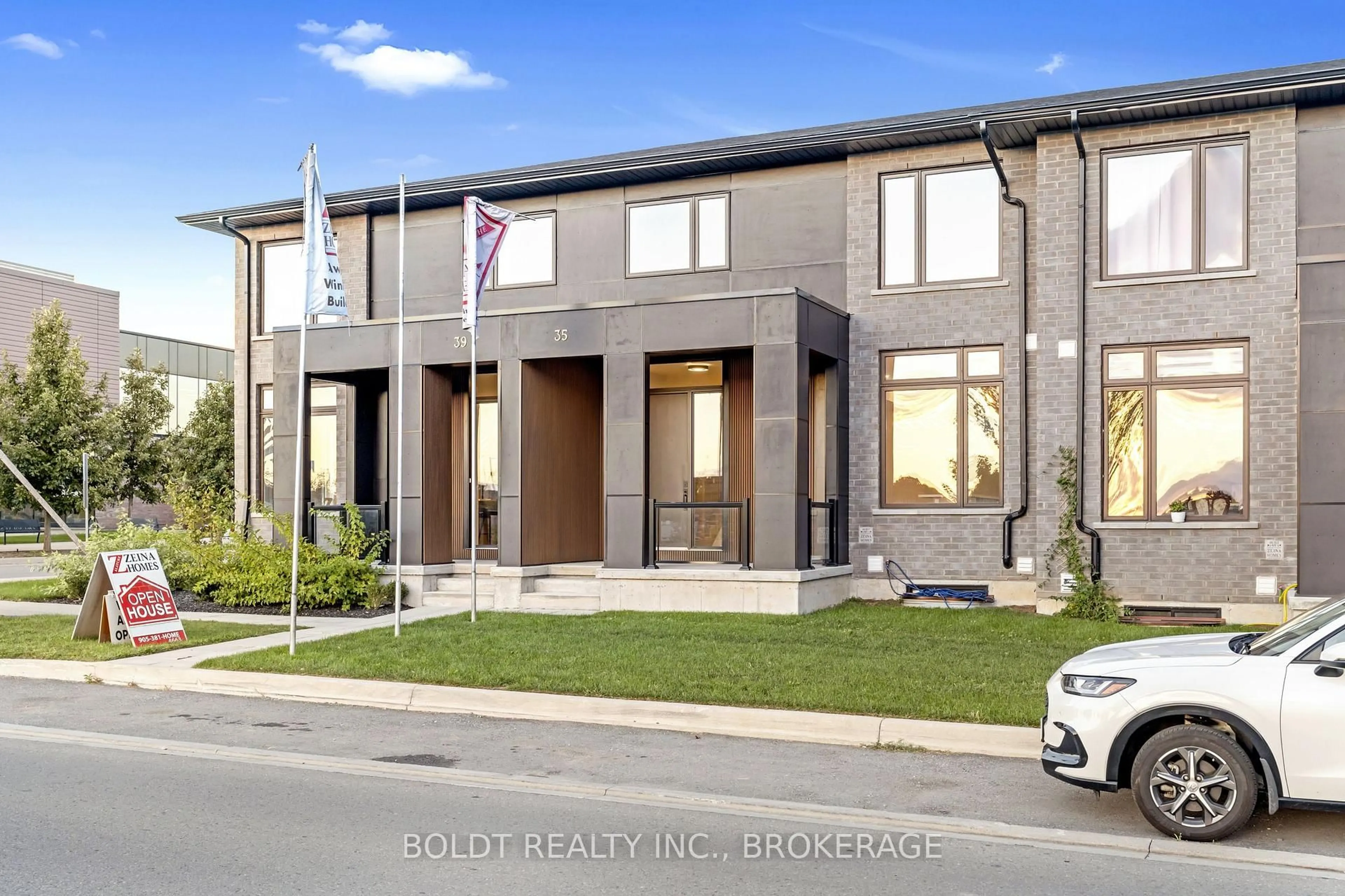 Home with brick exterior material, street for 35 WELLSPRING Way, Pelham Ontario L3B 5N5