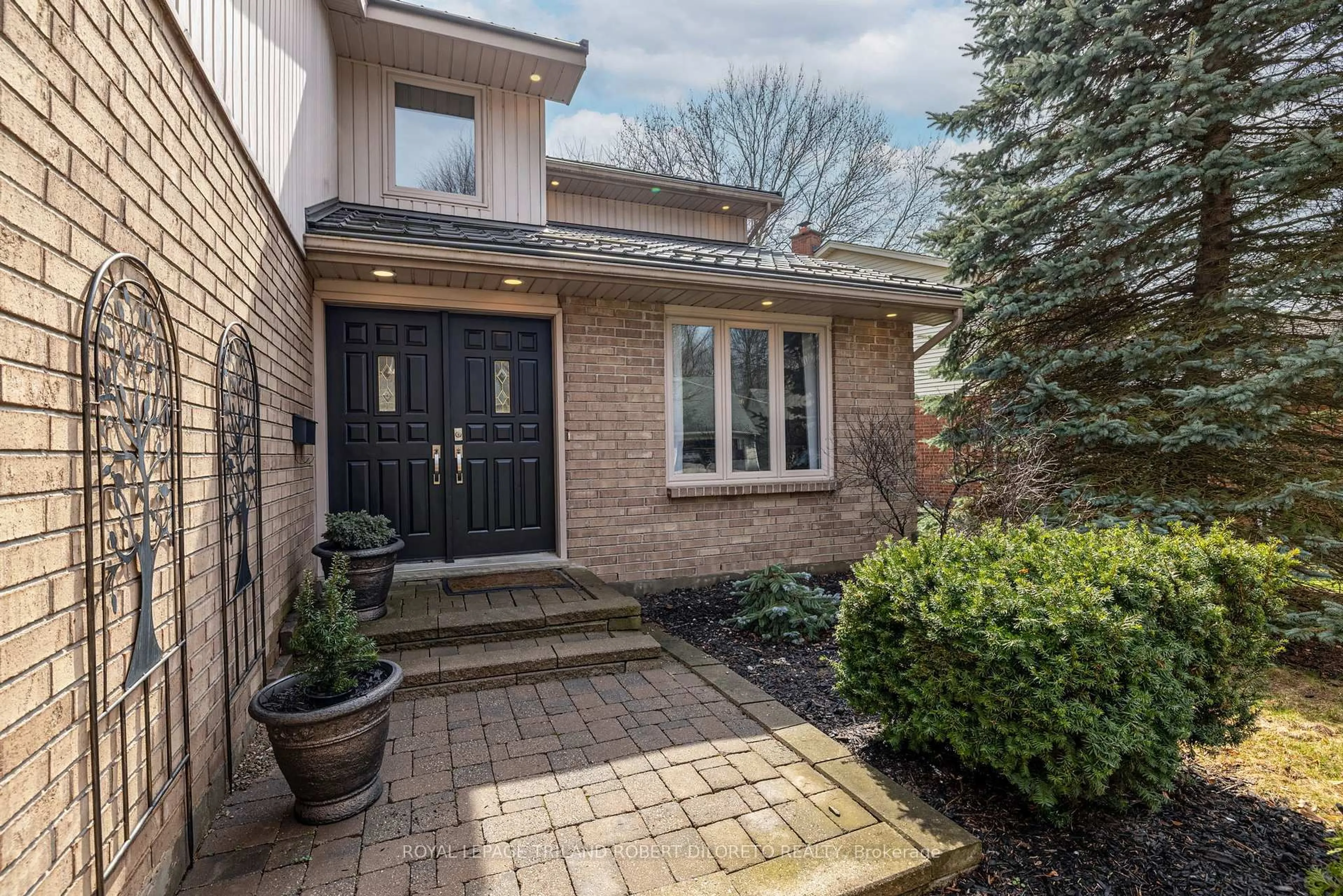 Home with brick exterior material, street for 66 Chalfont Cres, London North Ontario N6H 4Y3