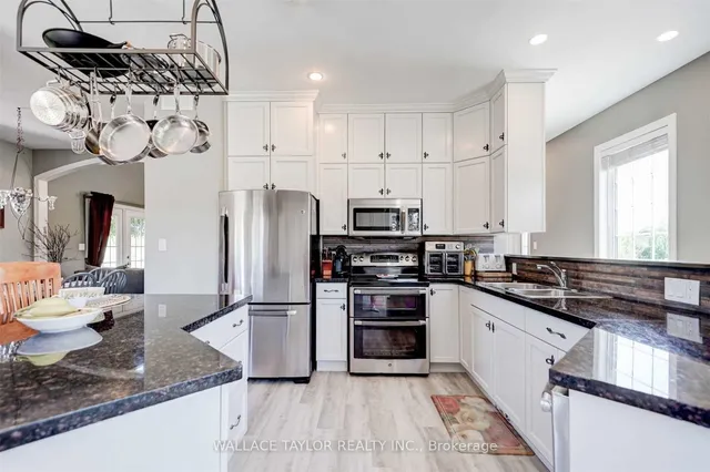 524 Hoover Rd, Stirling 3
