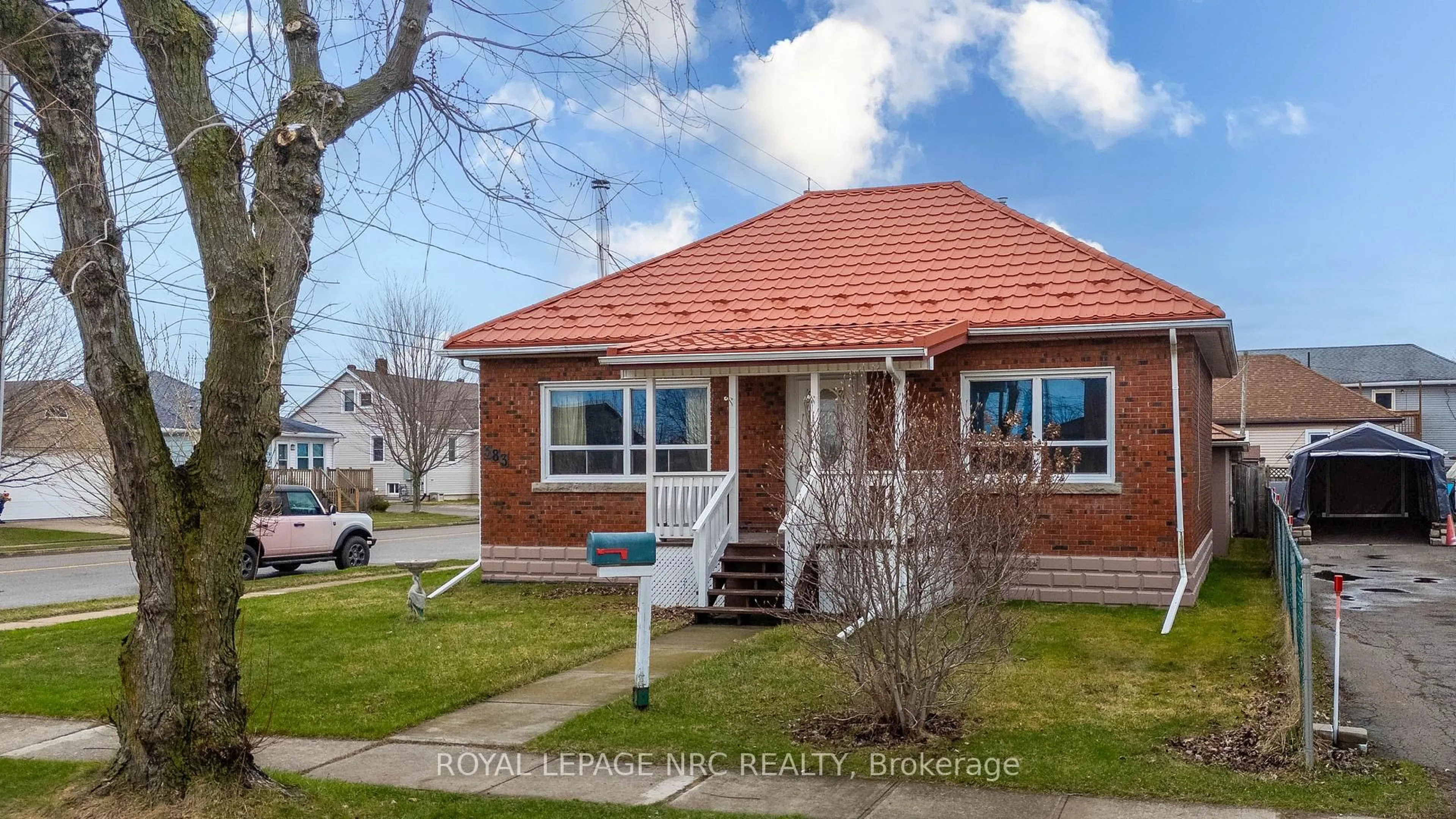 Home with brick exterior material, street for 383 Bell St, Port Colborne Ontario L3K 1J7