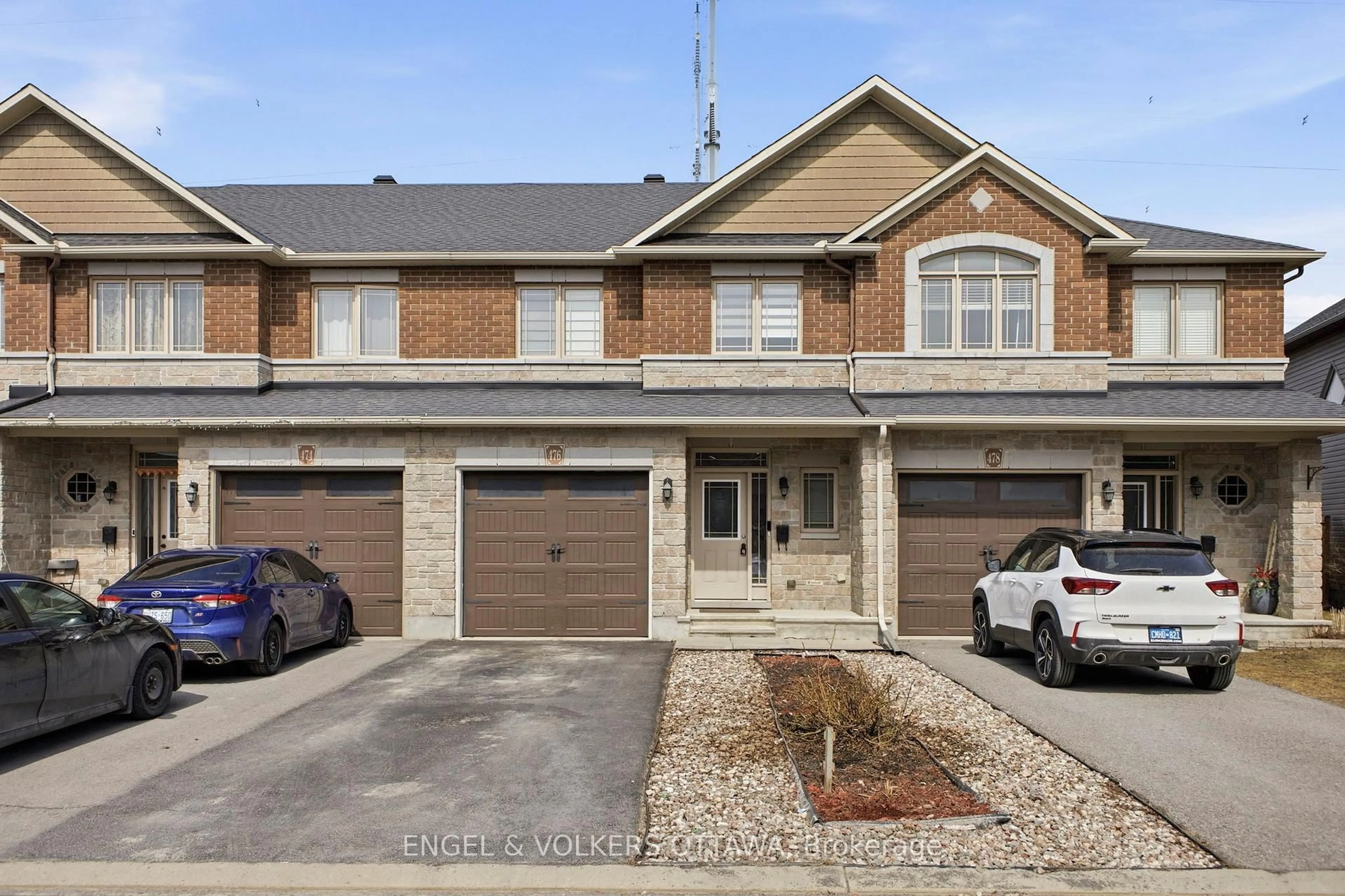 Home with brick exterior material, street for 476 Barrick Hill Rd, Ottawa Ontario K2M 0H8