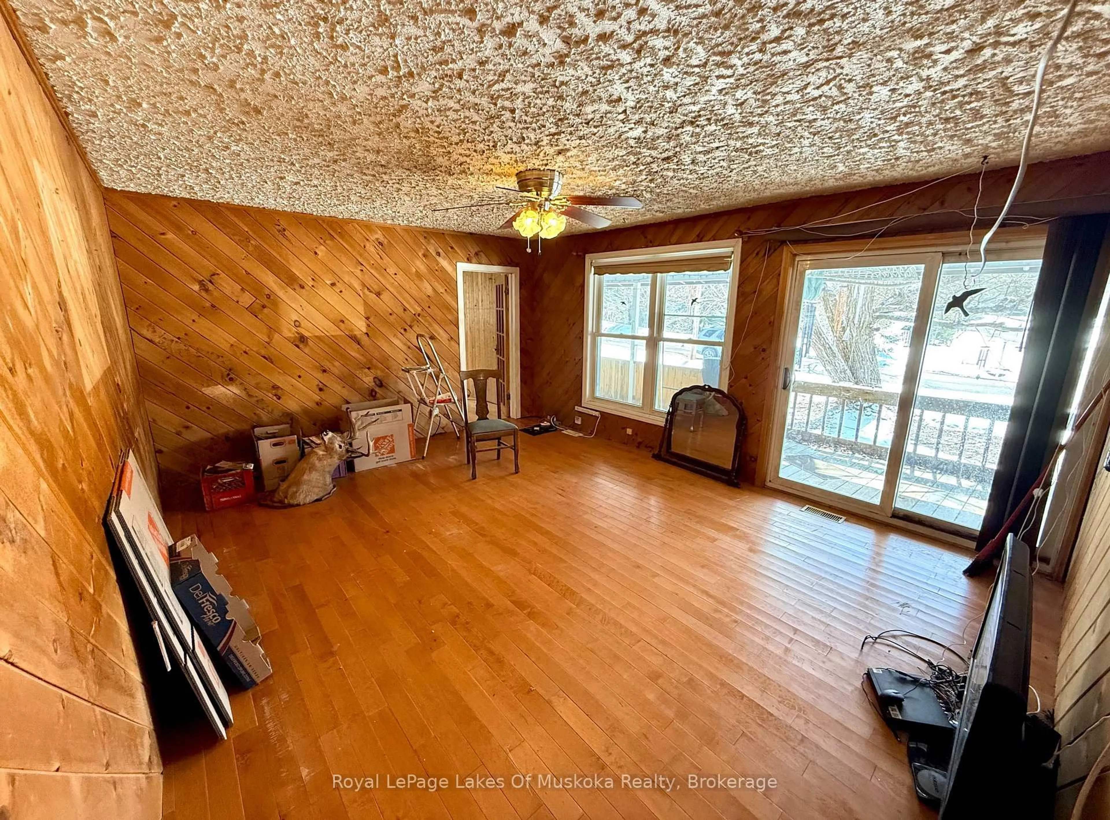 A pic of a room for 1071 Naismith Rd, Bracebridge Ontario P1L 1X4
