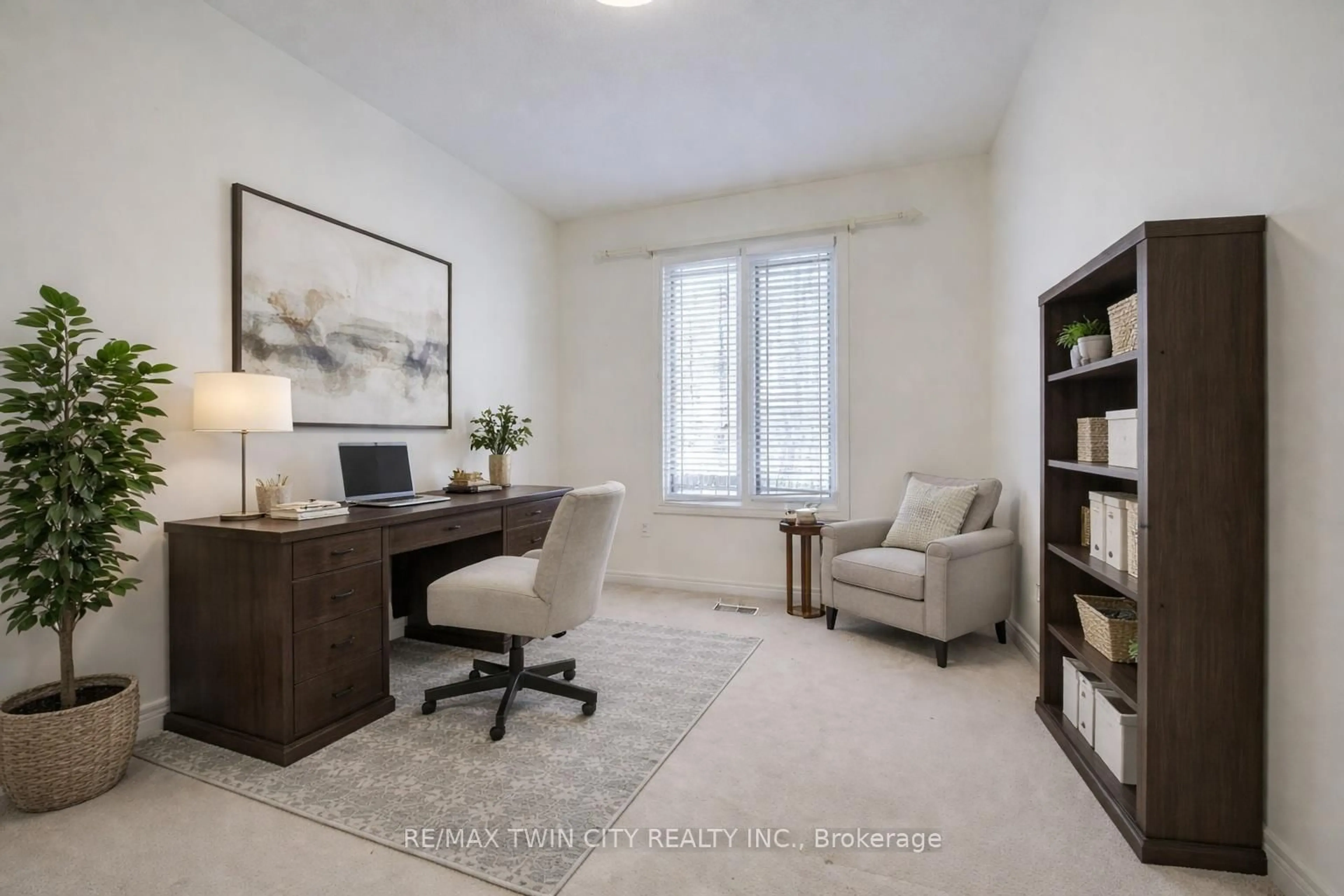 A pic of a room for 20 Isherwood Ave #17, Cambridge Ontario N1R 8P9