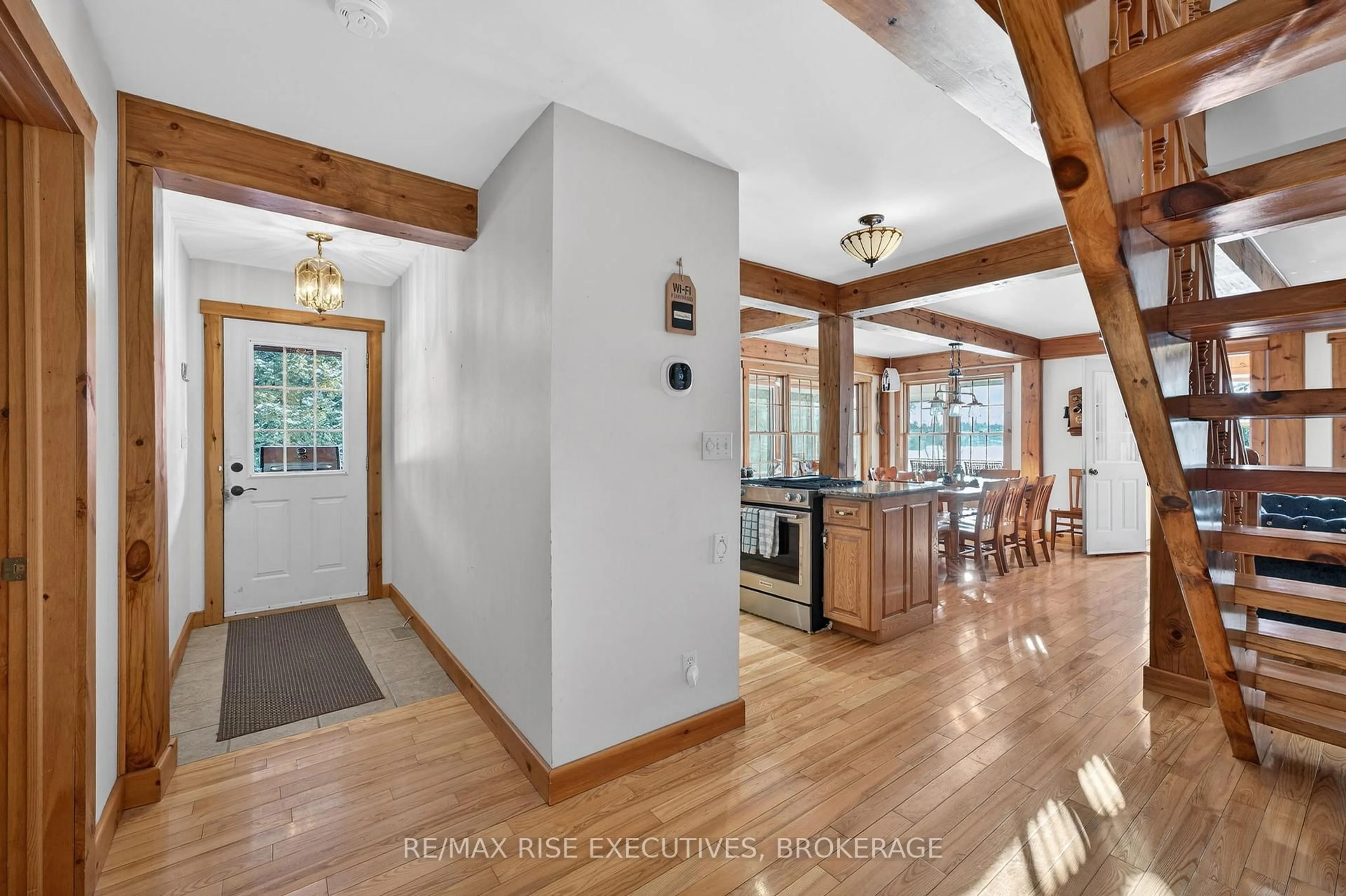 Indoor entryway for 1093B Two Loon Lane, Sharbot Lake Ontario K0H 2P0