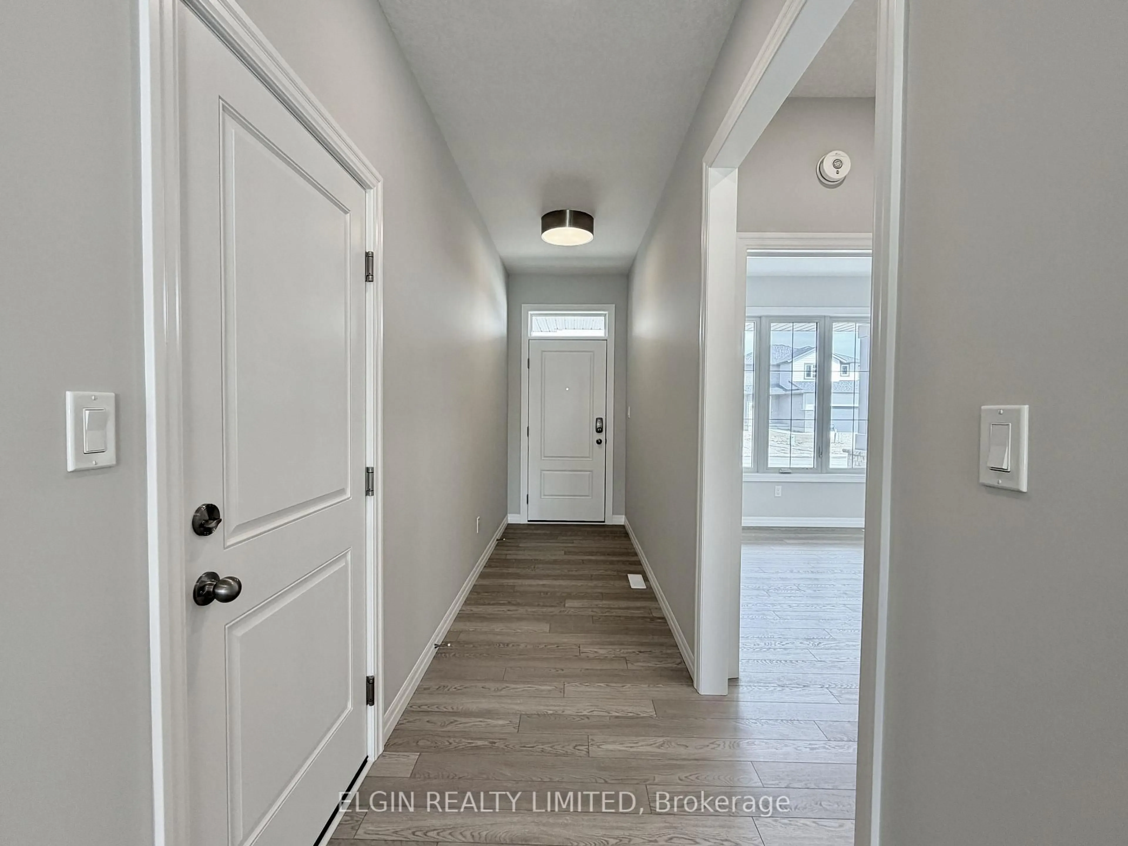 Indoor entryway for 42200 McBain Line, Central Elgin Ontario N5P 0E4