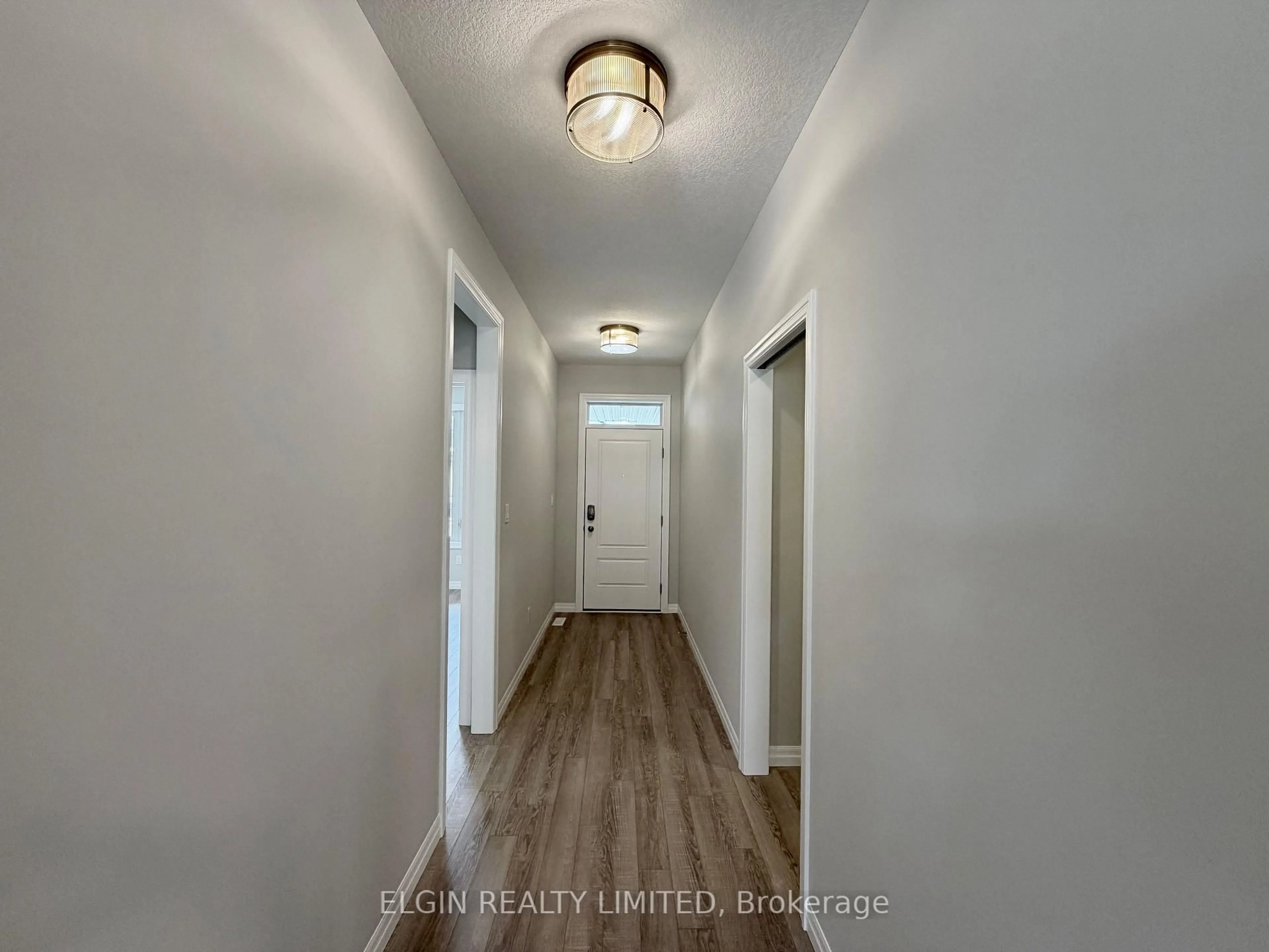 Indoor entryway for 42202 McBain Line, Central Elgin Ontario N5P 0E4