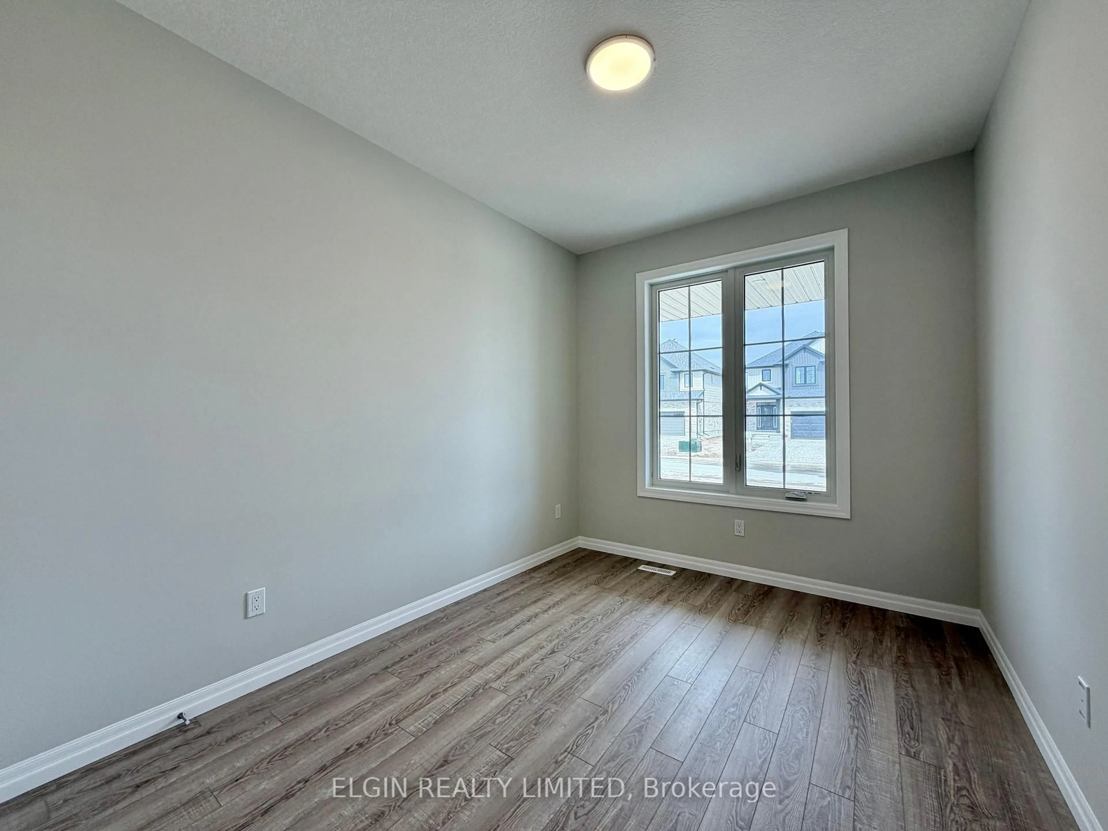 A pic of a room for 42202 McBain Line, Central Elgin Ontario N5P 0E4