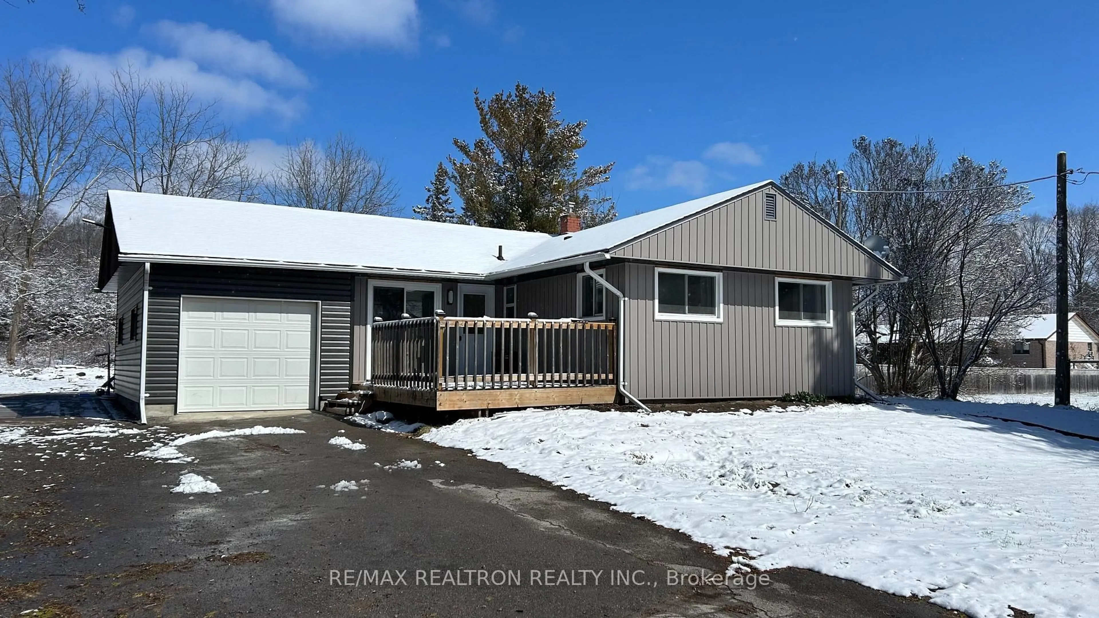 Home with vinyl exterior material, street for 62 Hillcrest Dr, Quinte West Ontario K8V 0M6