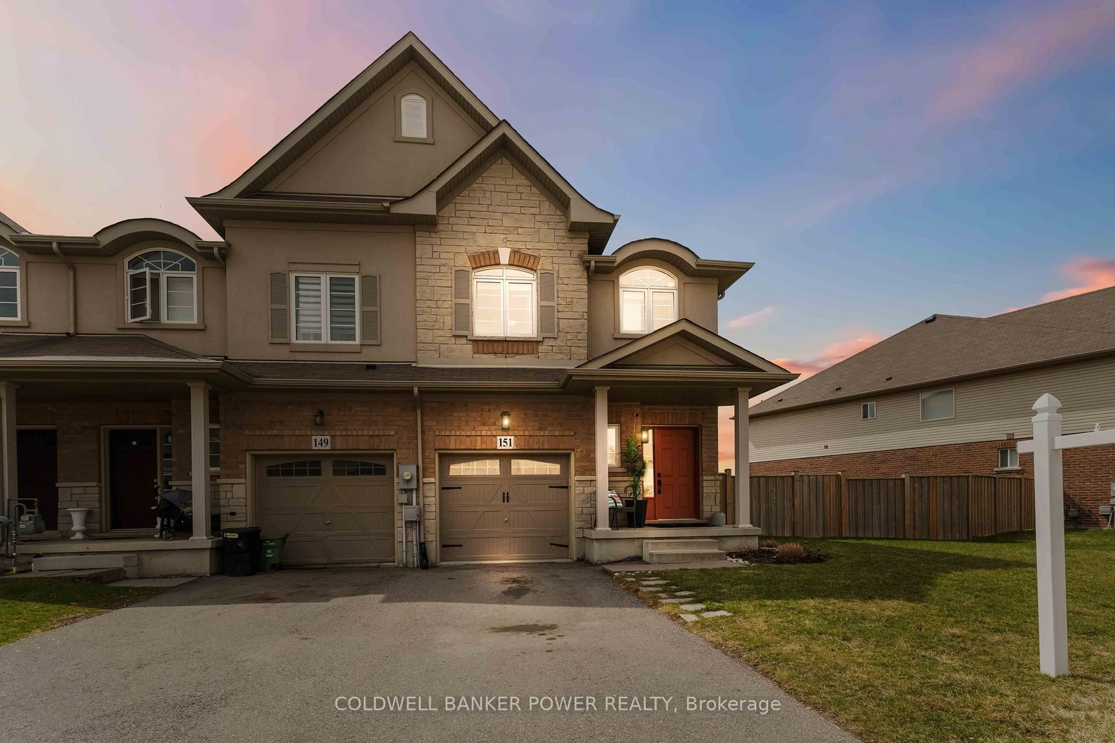 Home with brick exterior material, street for 151 Lormont Blvd, Hamilton Ontario L8J 0K2
