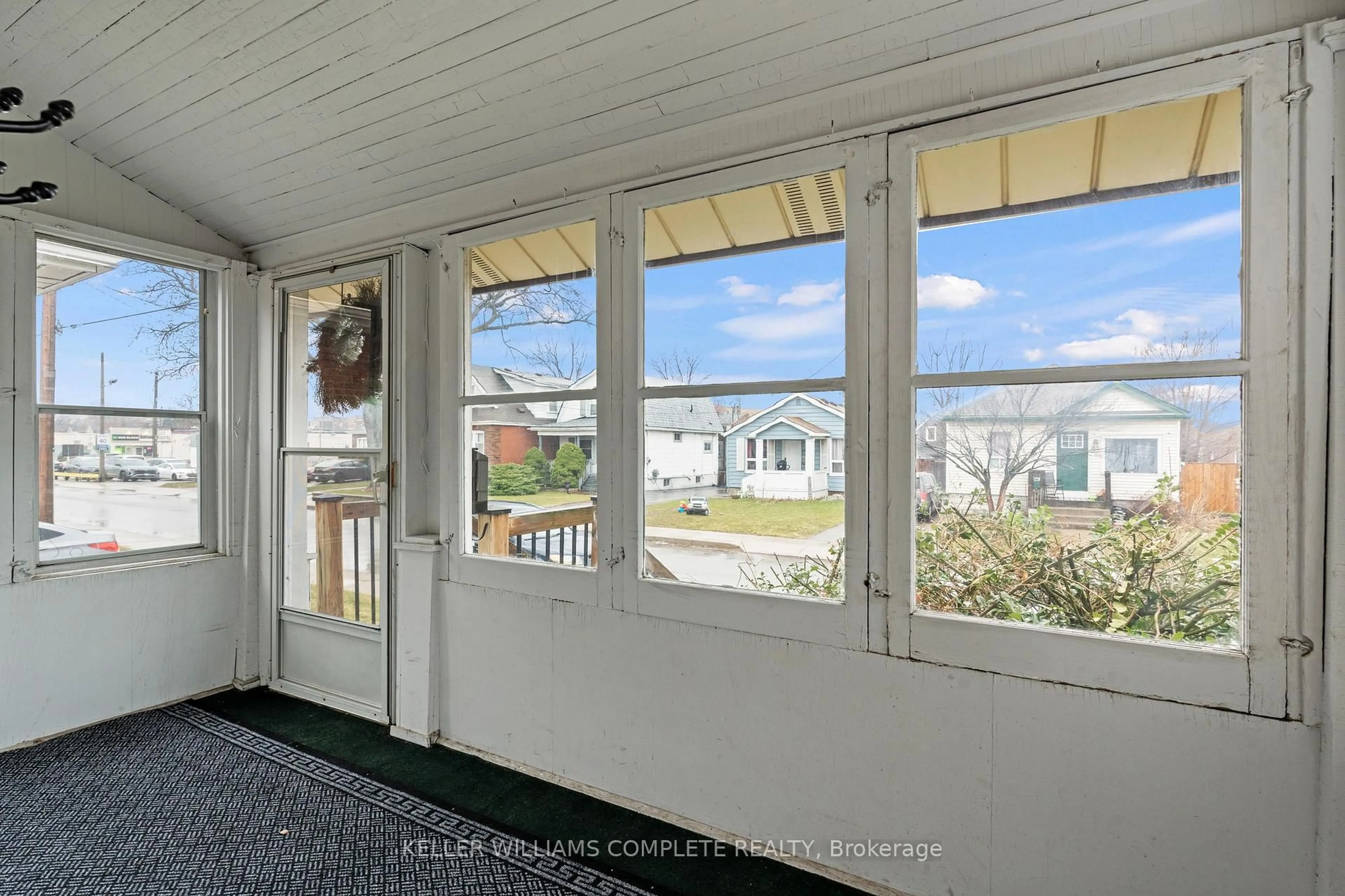 Unknown for 26 Garside Ave, Hamilton Ontario L8H 4W2