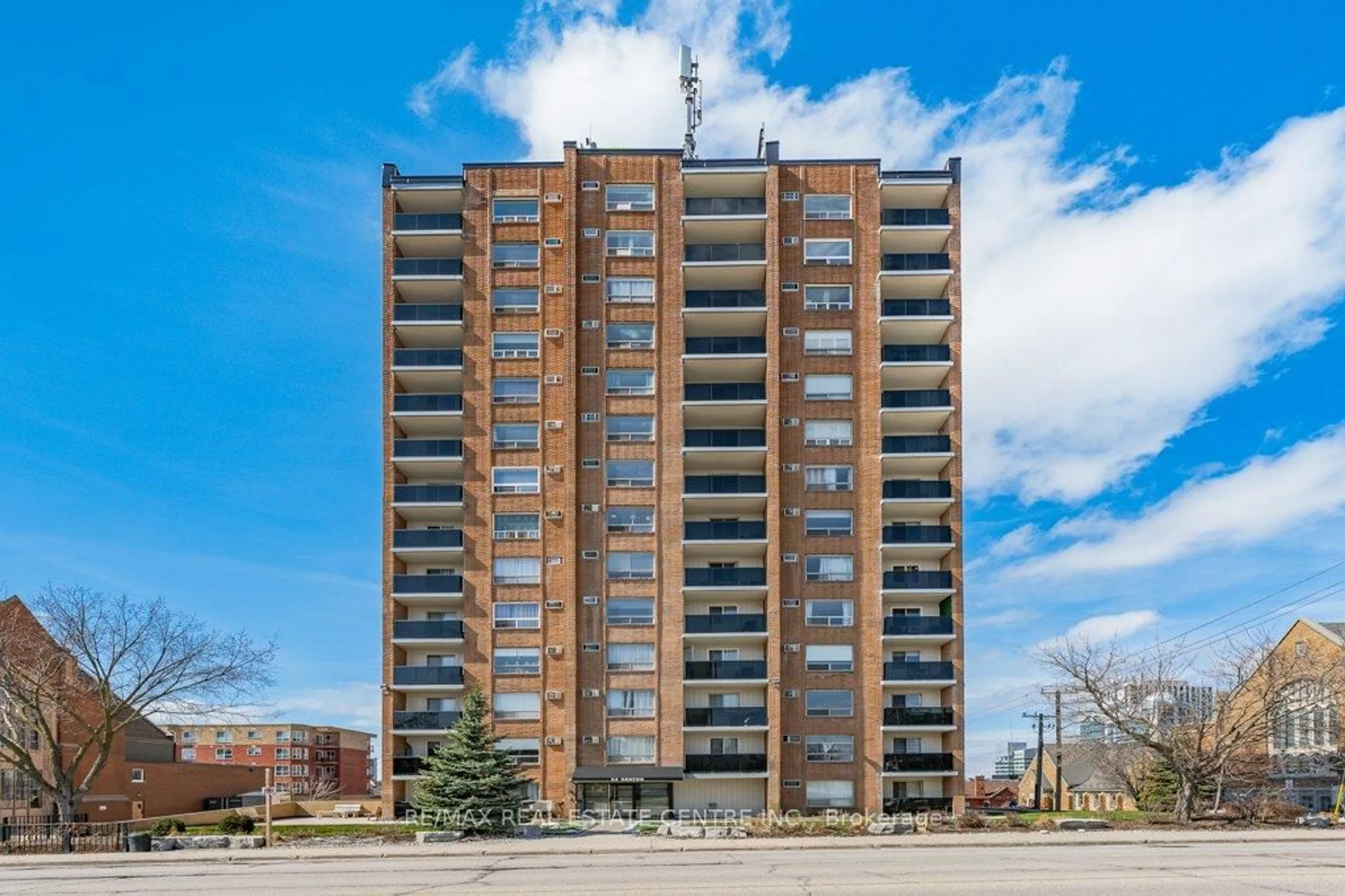 Unknown for 64 Benton St #506, Kitchener Ontario N2G 4L9