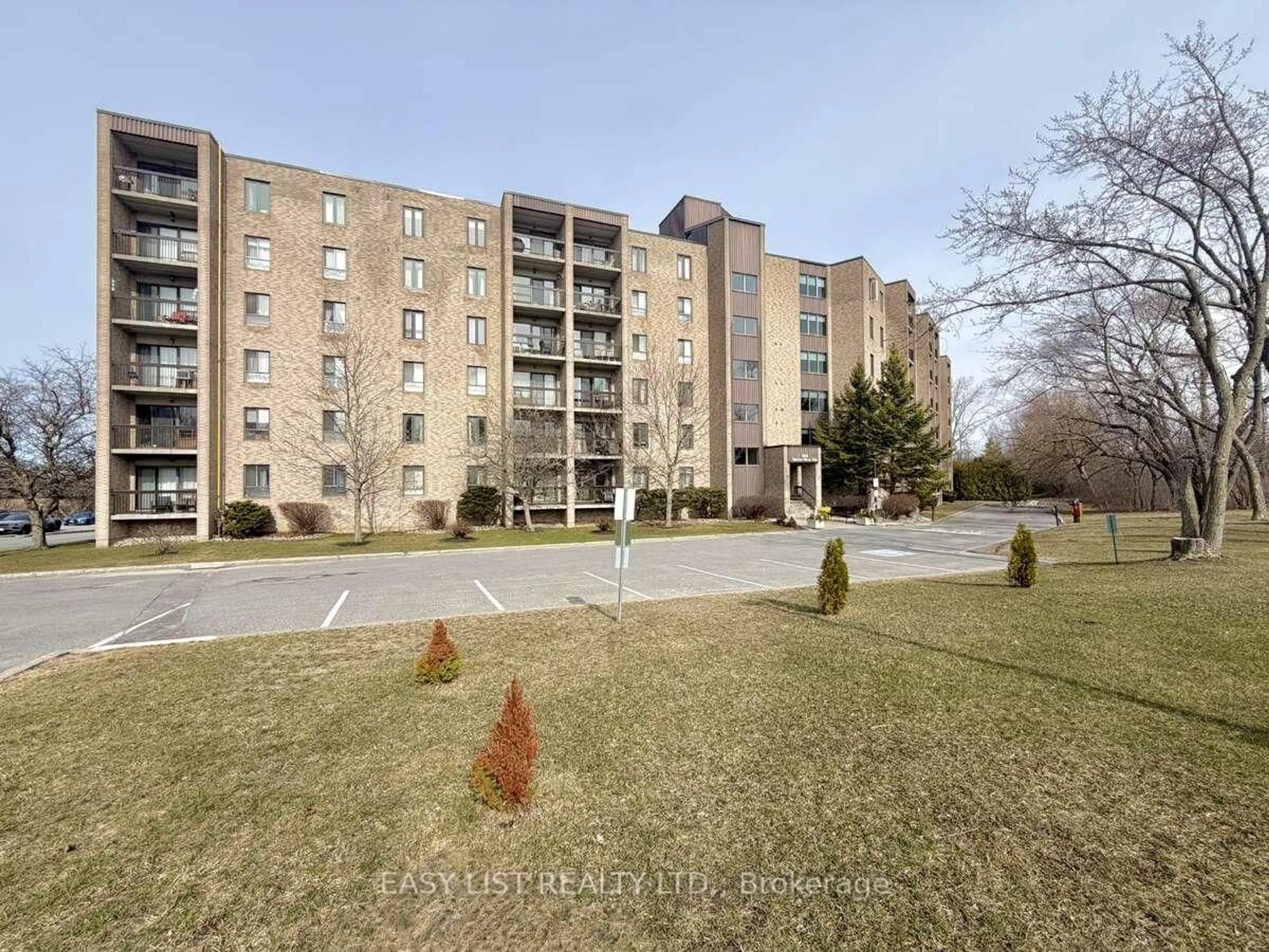 A pic from outside/outdoor area/front of a property/back of a property/a pic from drone, building for 358 Queen Mary Rd #609, Kingston Ontario K7M 7E8