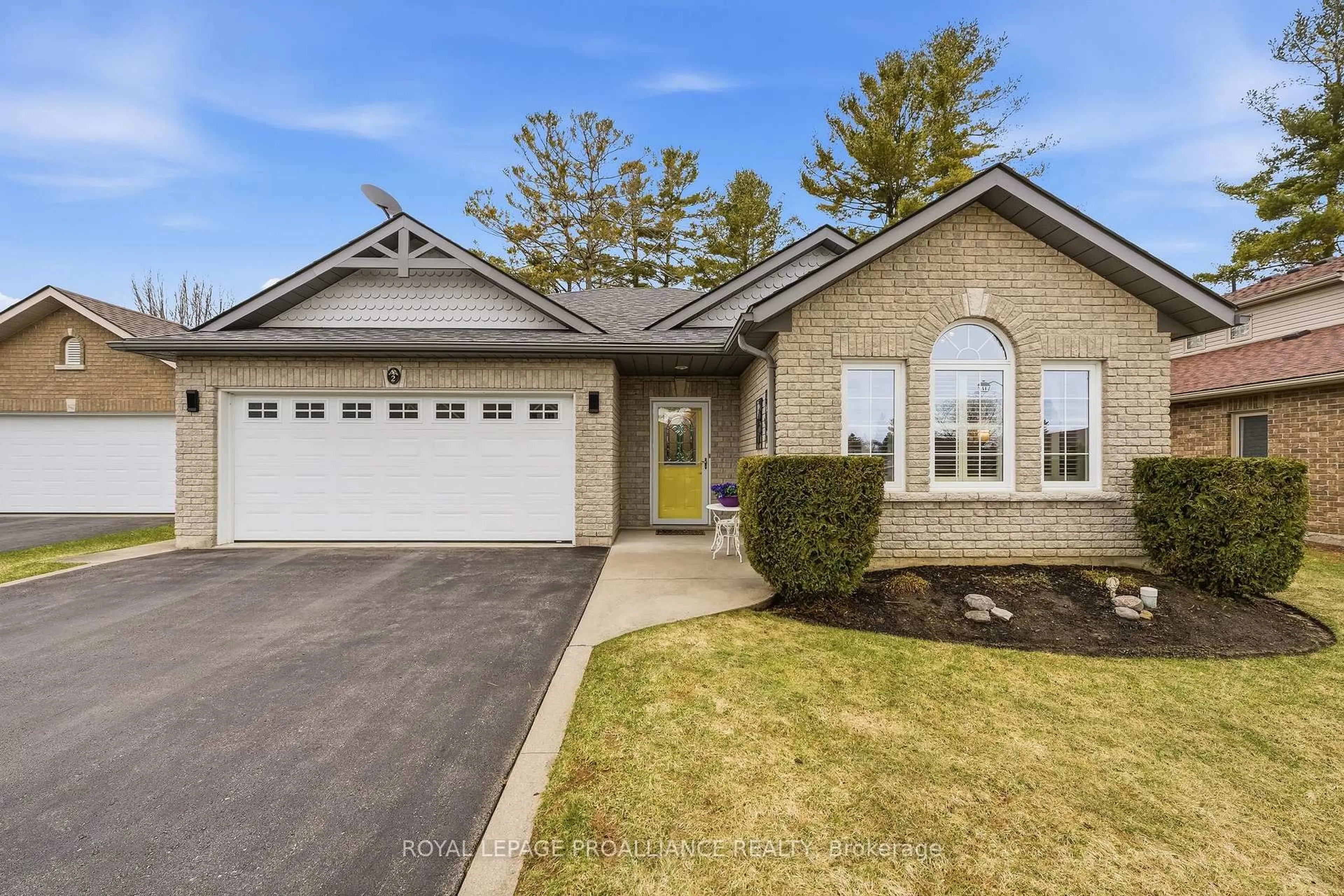 Home with brick exterior material, street for 2 Birch Crt, Brighton Ontario K0K 1H0