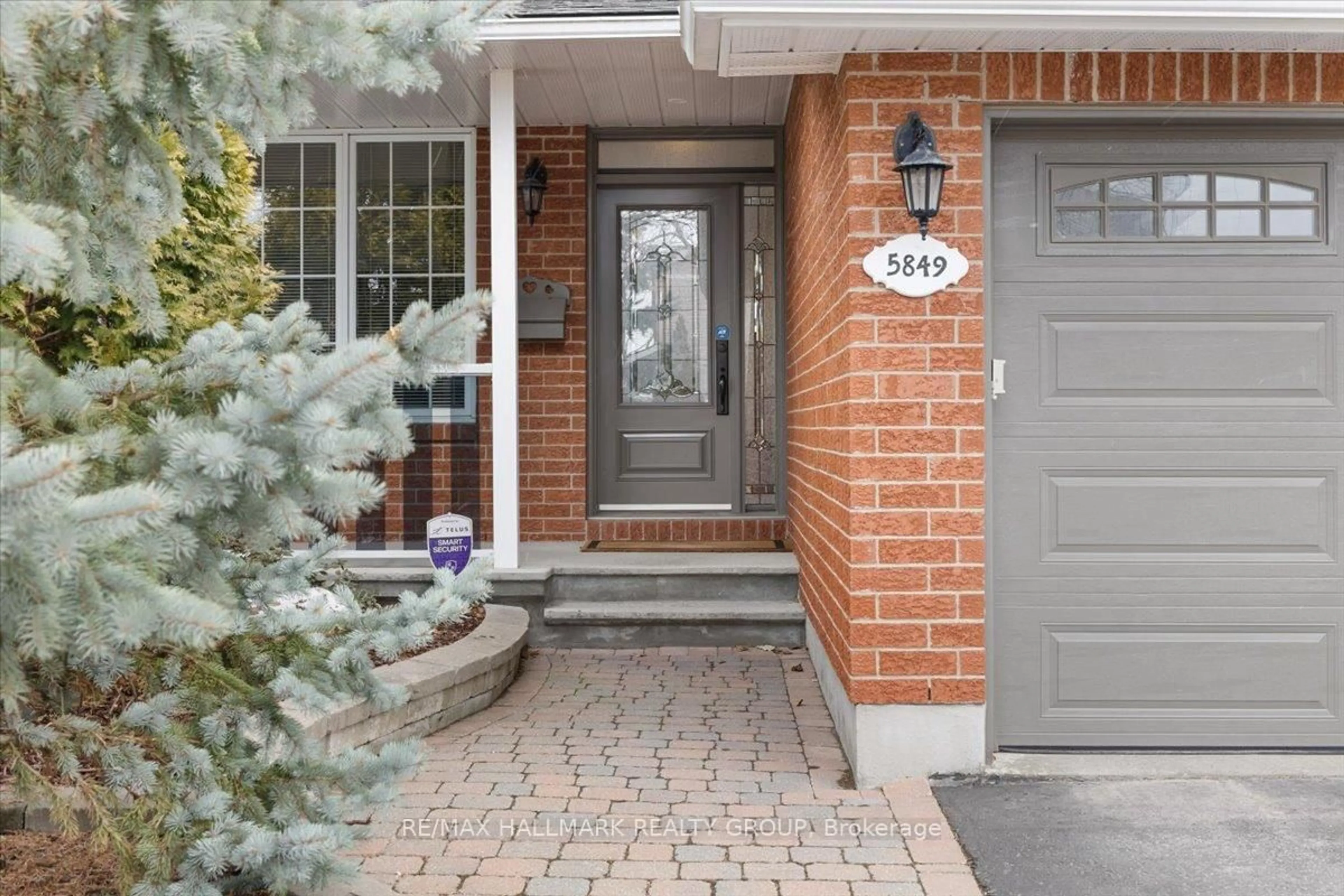 Home with brick exterior material, street for 5849 Gladewoods Pl, Ottawa Ontario K1W 1G6