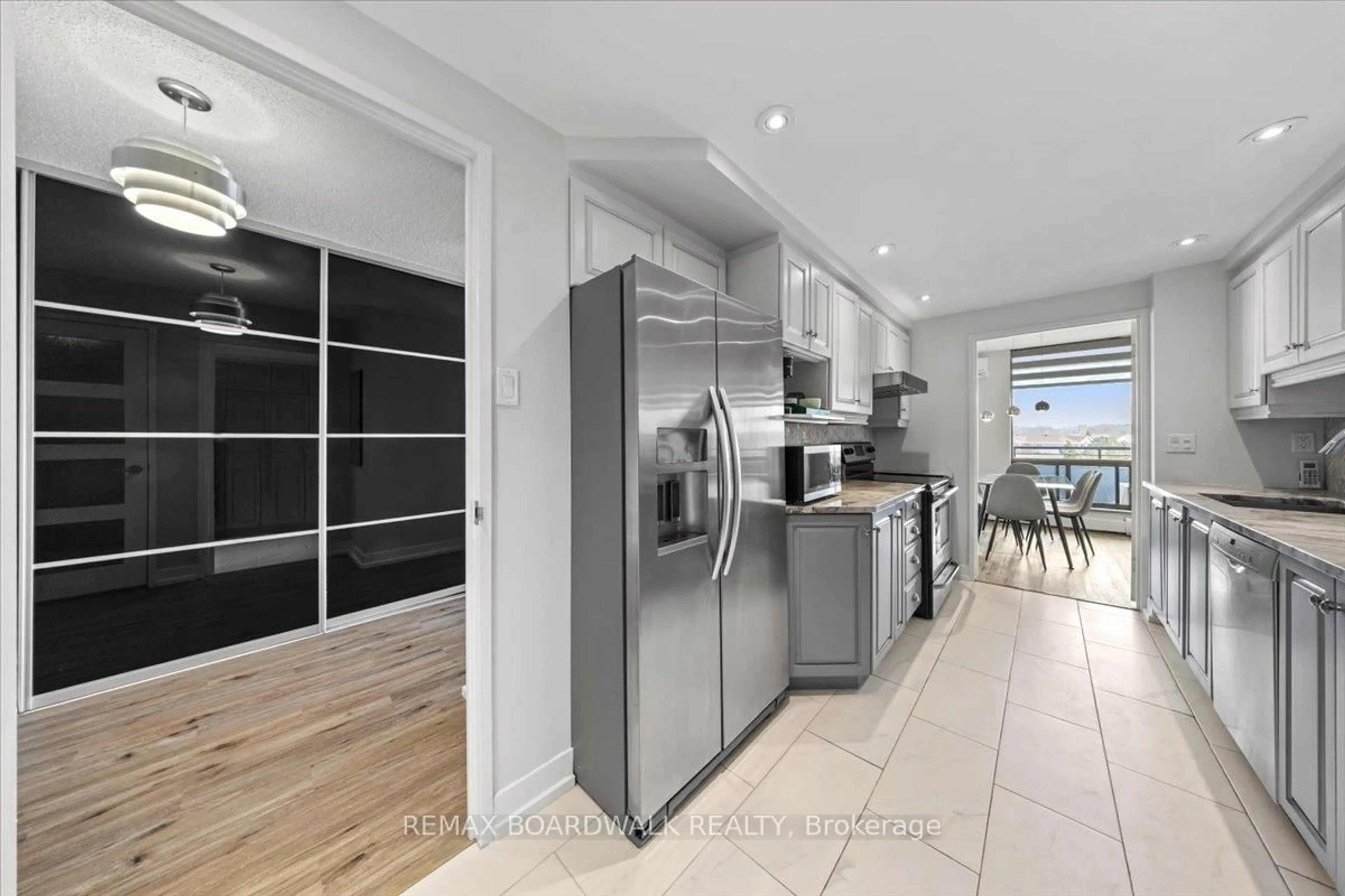 Unknown for 505 St Laurent Blvd #804, Ottawa Ontario K1K 3X4