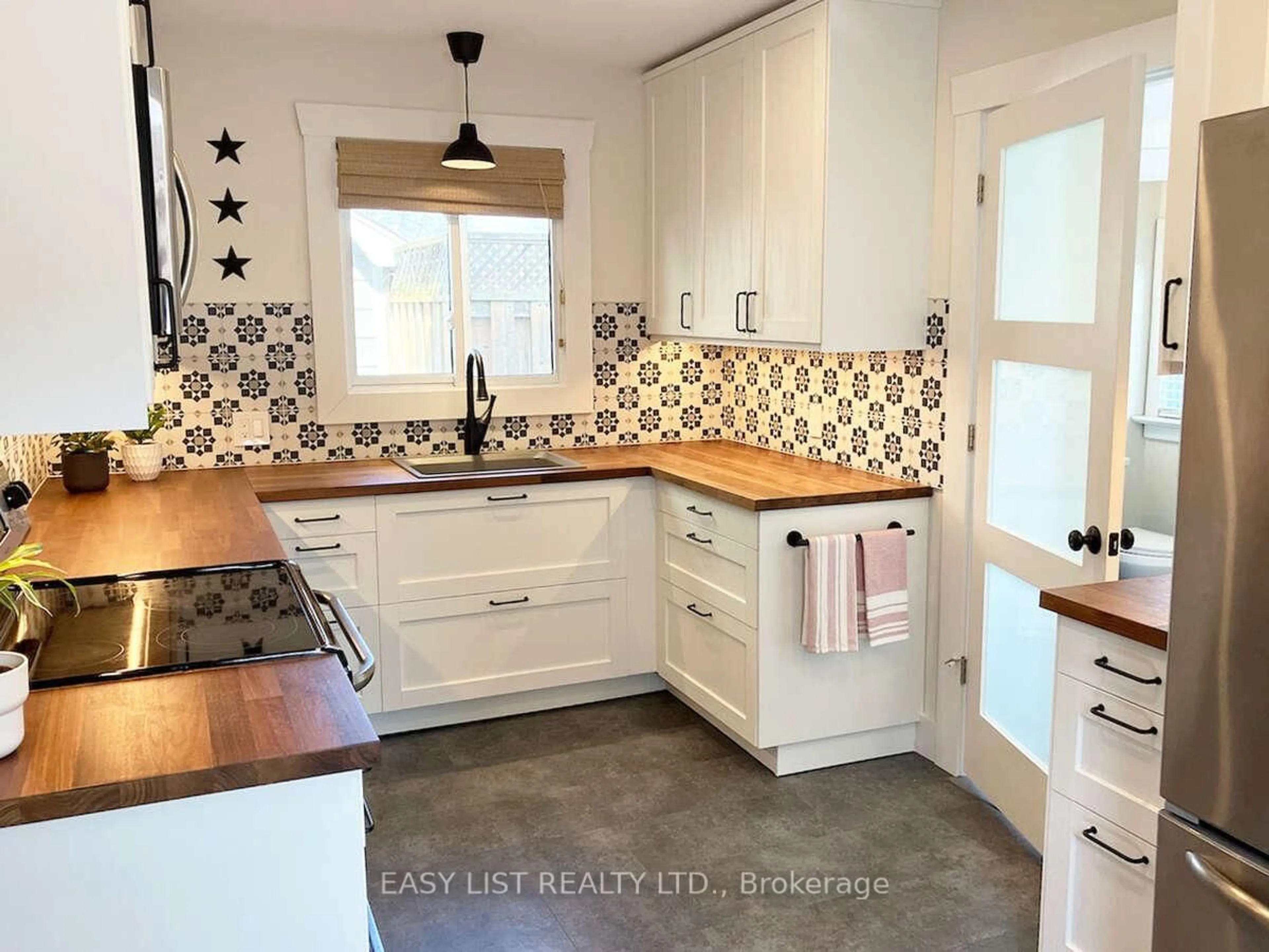 Unknown for 433 Davis St, Port Colborne Ontario L3K 1Z7