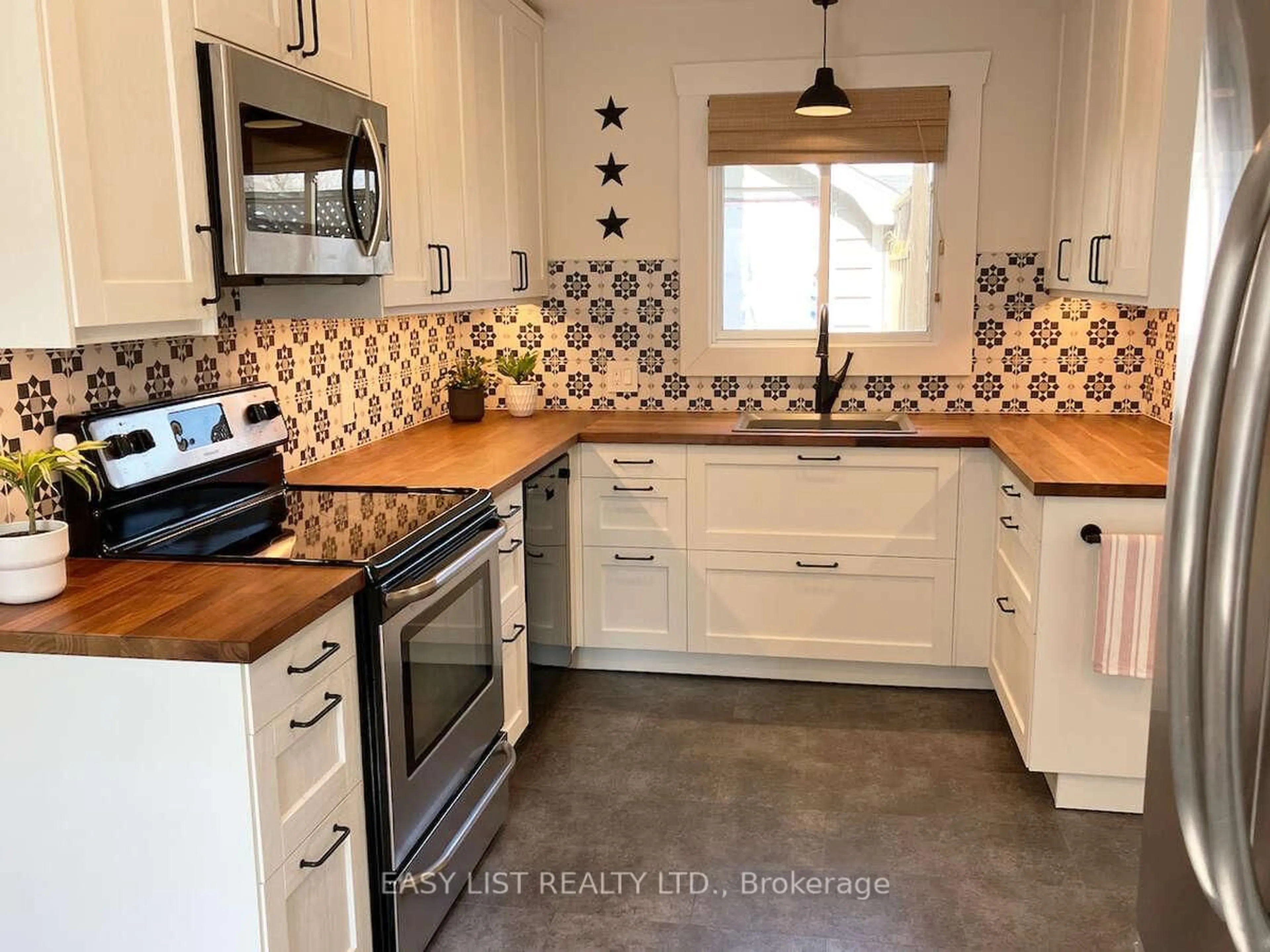 Unknown for 433 Davis St, Port Colborne Ontario L3K 1Z7