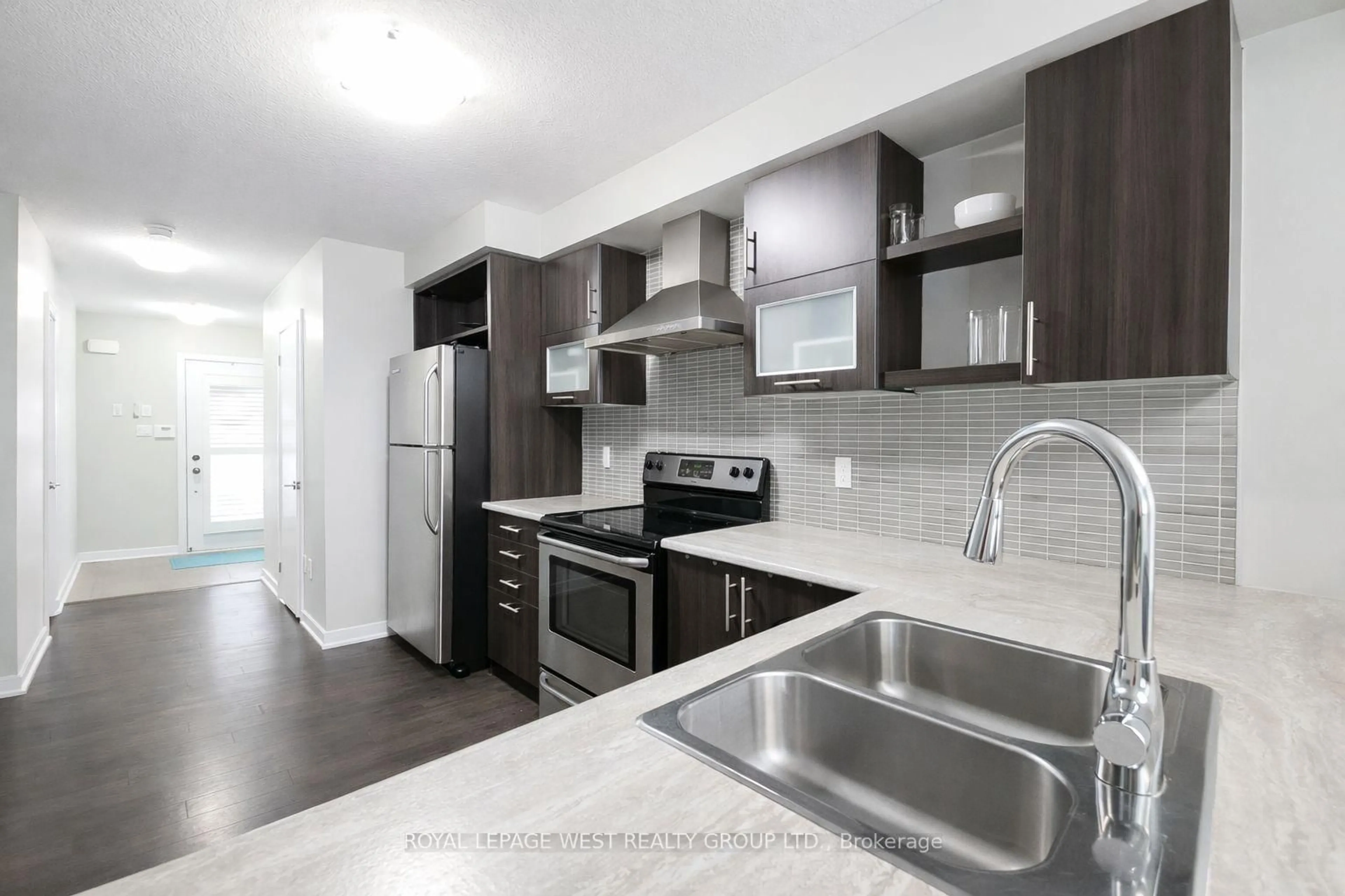 Standard kitchen, unknown for 22 Sherway St, Hamilton Ontario L8J 0J4