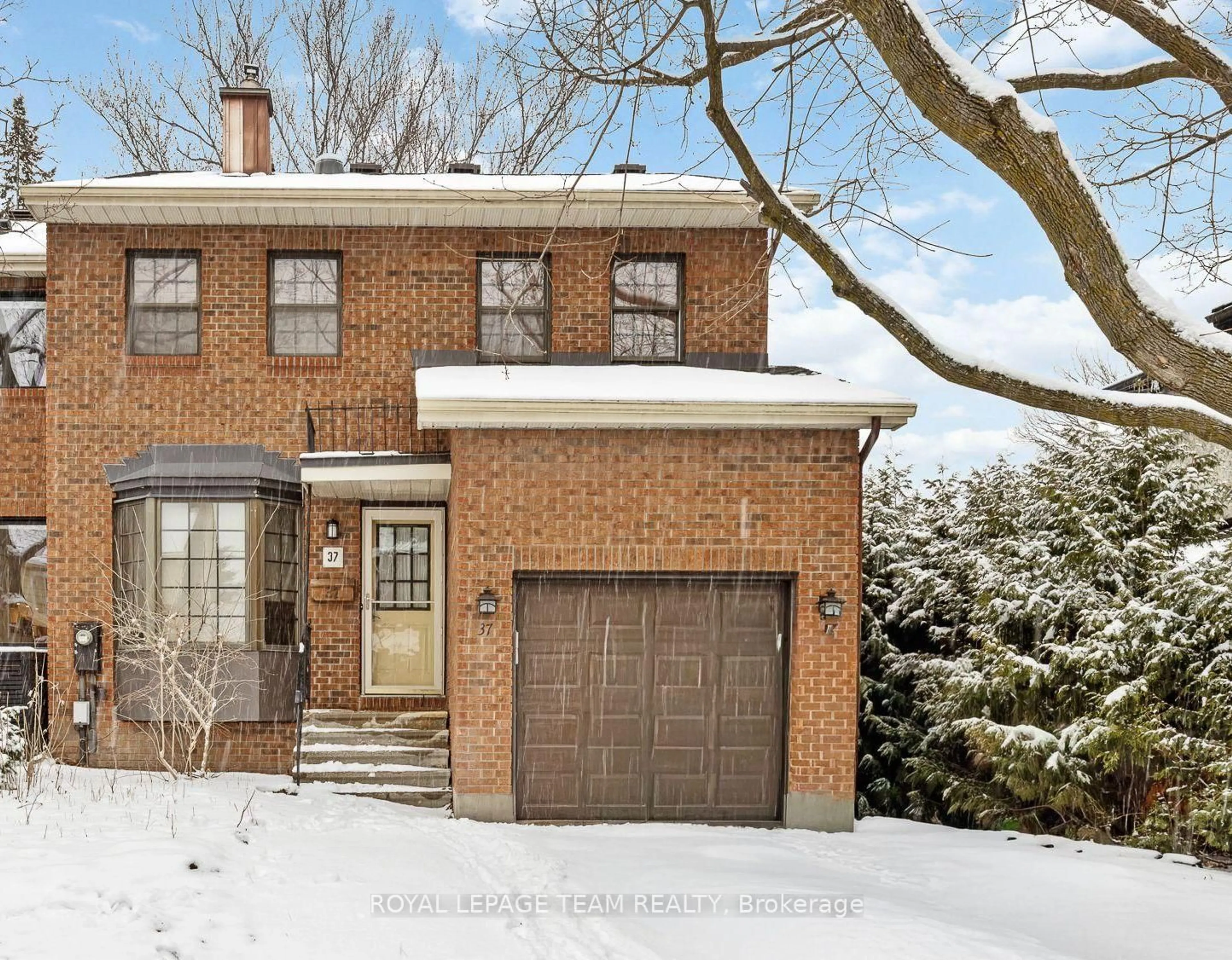 Home with brick exterior material, street for 37 Leonard Ave, Ottawa Ontario K1S 4T8