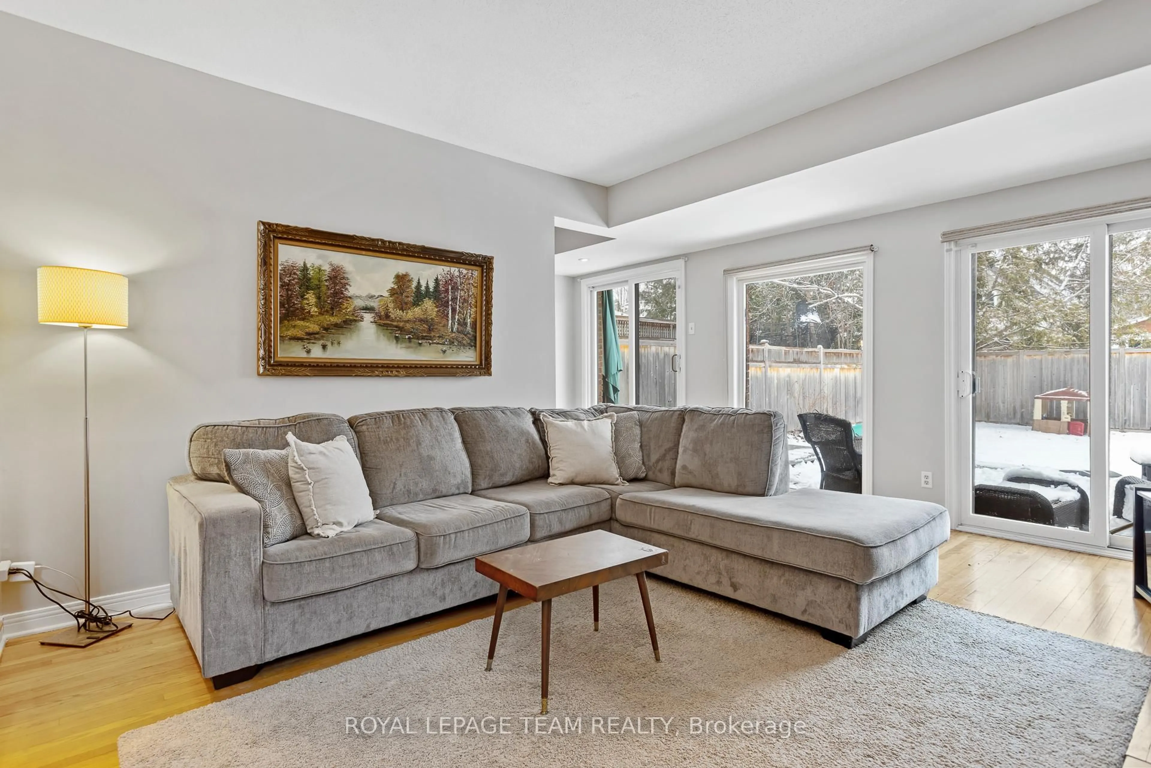 Living room with furniture, unknown for 37 Leonard Ave, Ottawa Ontario K1S 4T8