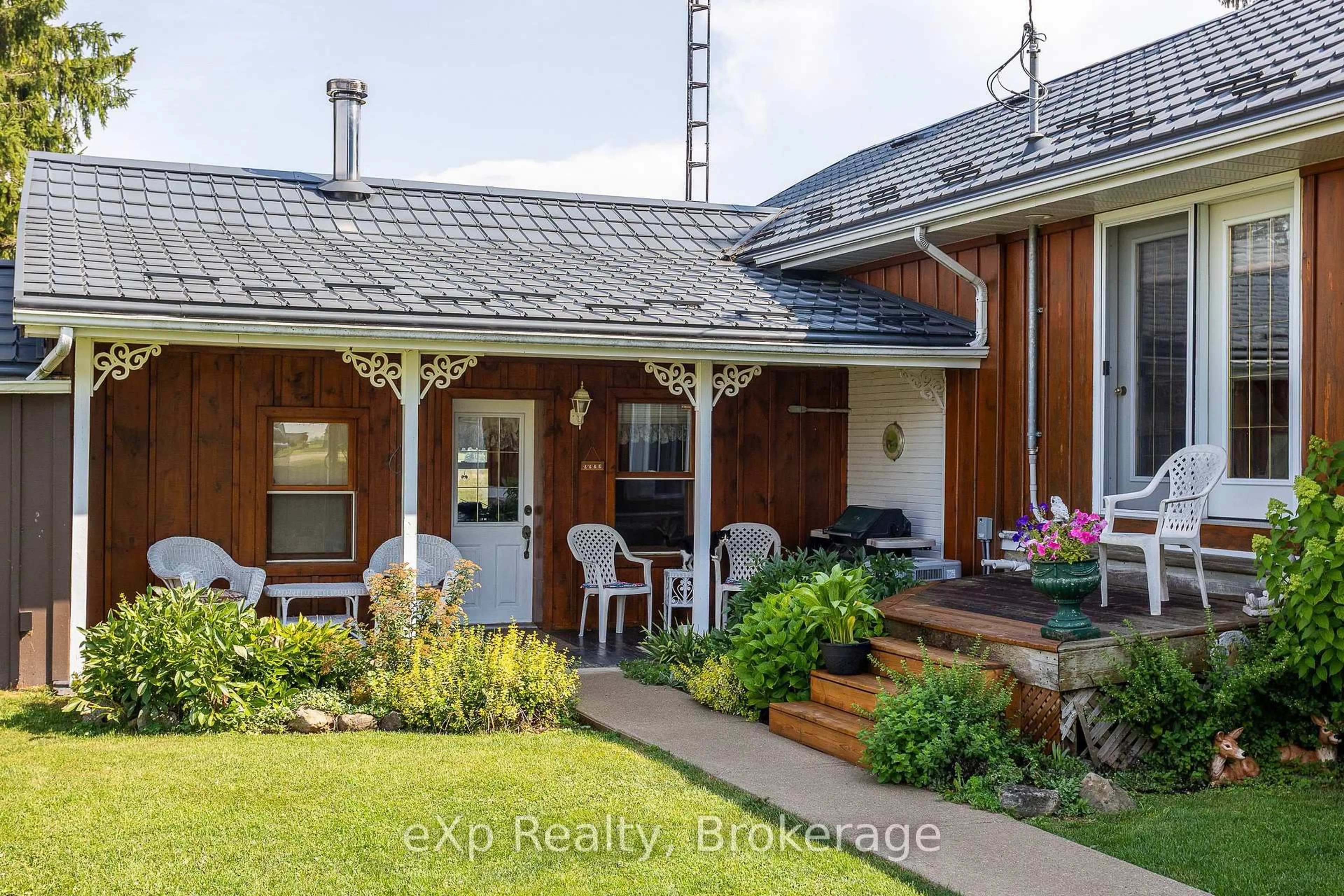 A pic from outside/outdoor area/front of a property/back of a property/a pic from drone, unknown for 116826 Grey Road 3, Chatsworth Ontario N0H 1K0