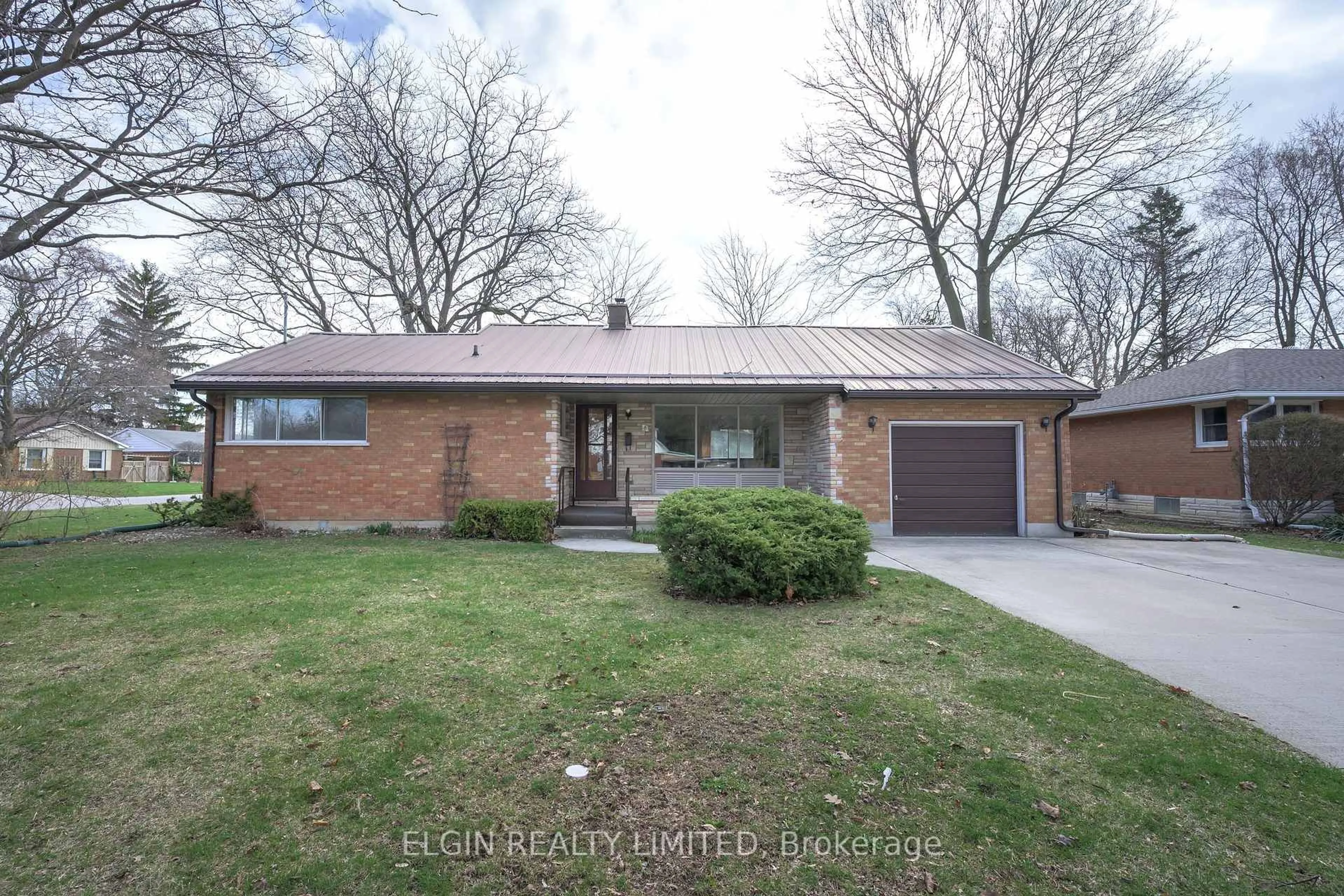 Home with brick exterior material, street for 8 Ermatinger St, St. Thomas Ontario N5R 4K4