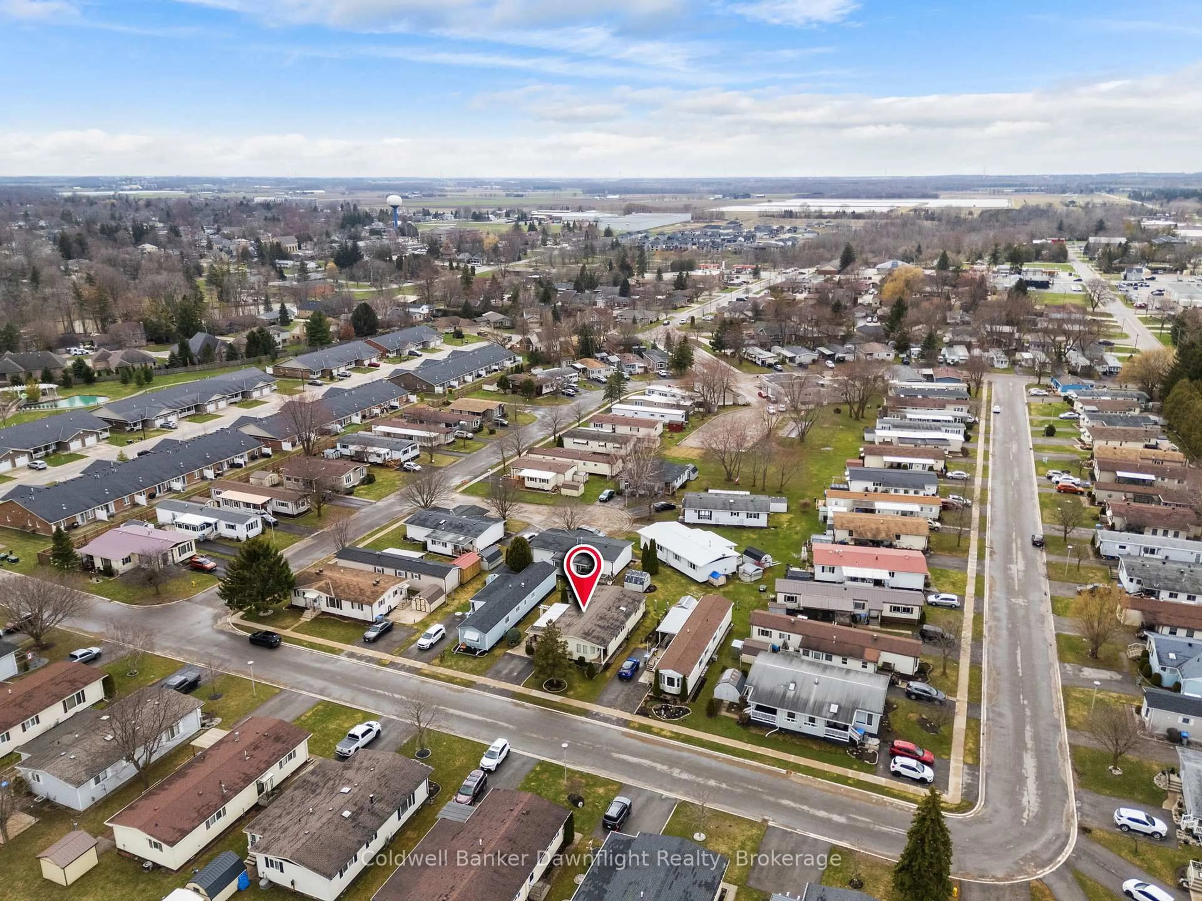 A pic from outside/outdoor area/front of a property/back of a property/a pic from drone, street for 43 Redford Dr, South Huron Ontario N0M 1S3