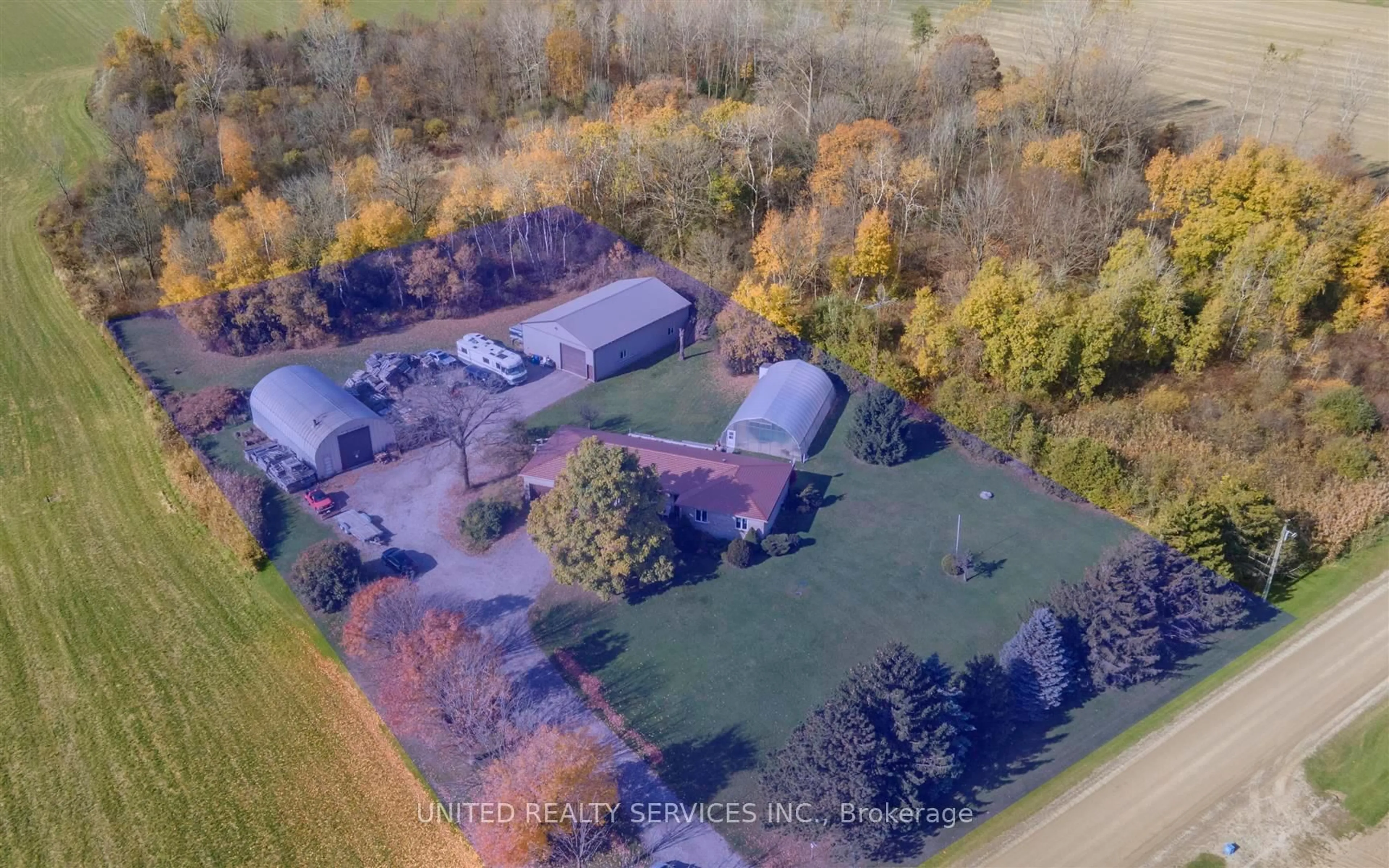 A pic from outside/outdoor area/front of a property/back of a property/a pic from drone, building for 22181 Cherry Hill Rd, Thames Centre Ontario N0M 2P0
