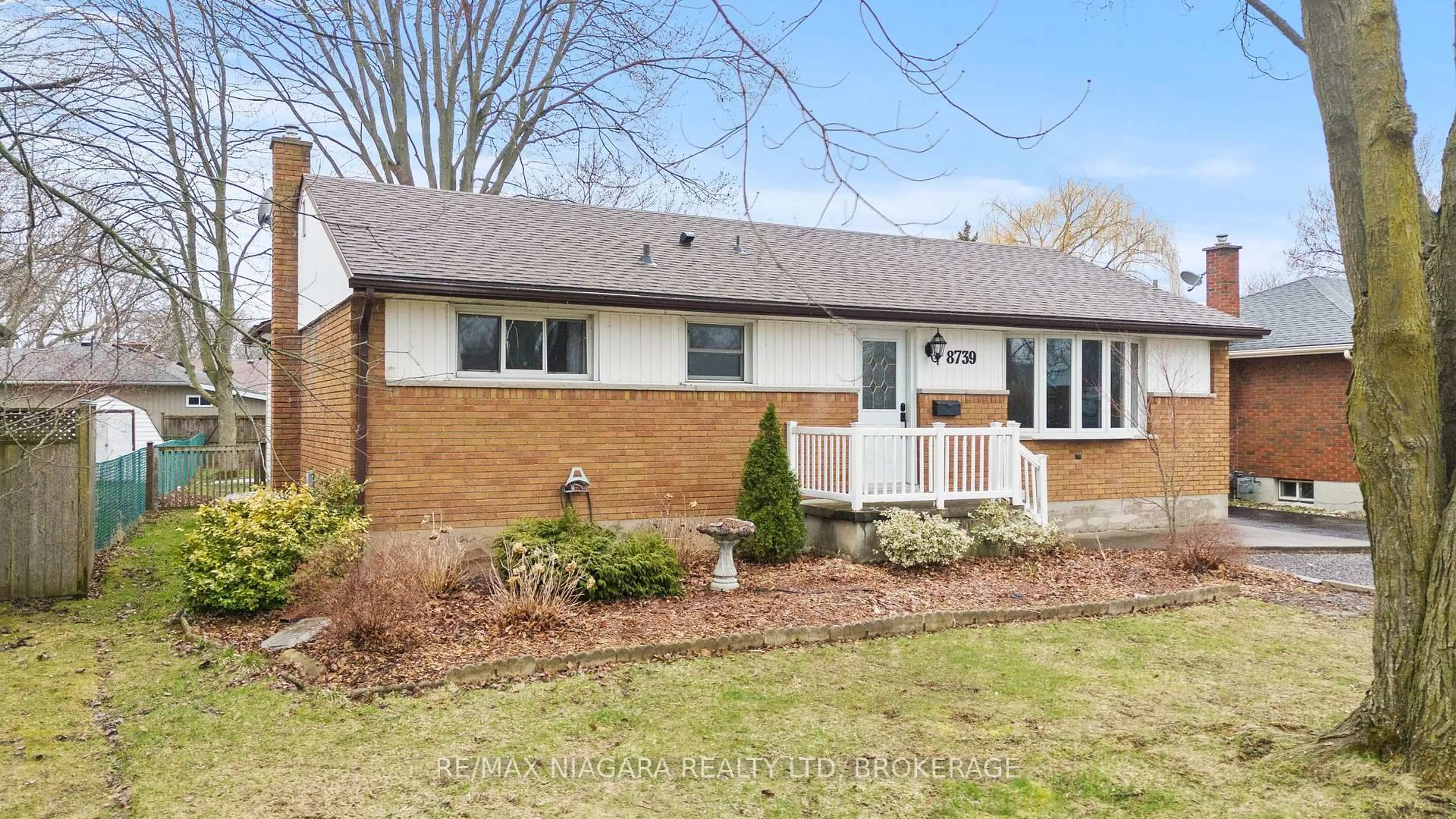 Home with brick exterior material, street for 8739 Champlain Dr, Niagara Falls Ontario L2G 6Y8