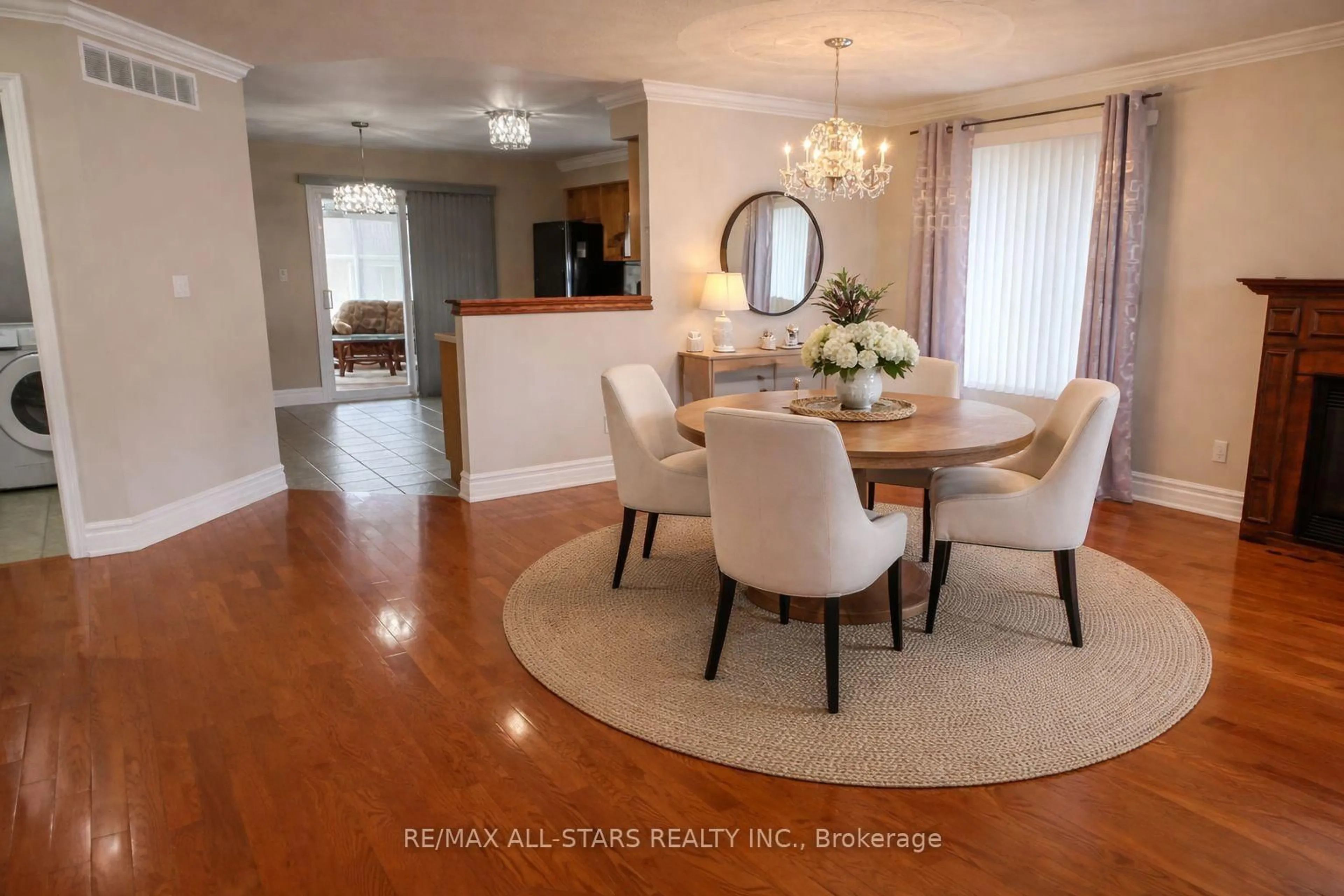 Dining room, unknown for 383 Wallace Dr, Kawartha Lakes Ontario K9V 6K7