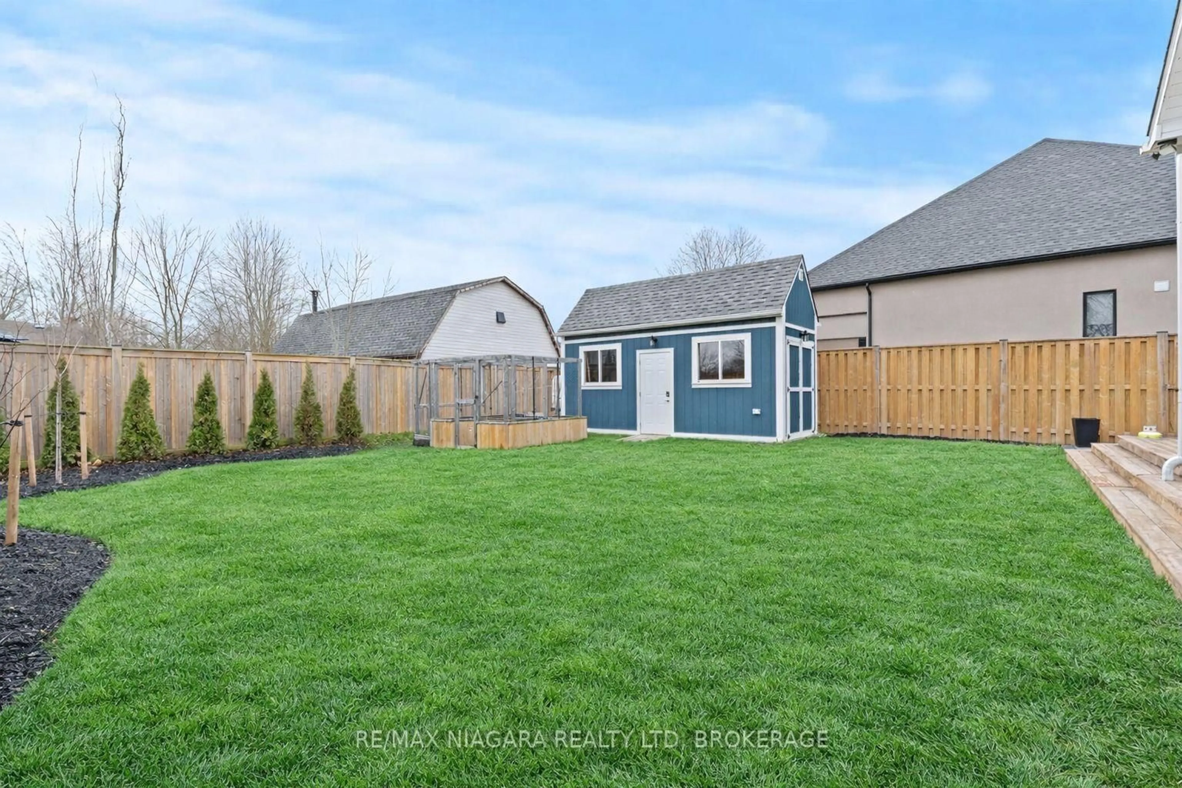 Shed for 3549 Canfield Cres, Fort Erie Ontario L0S 1S0